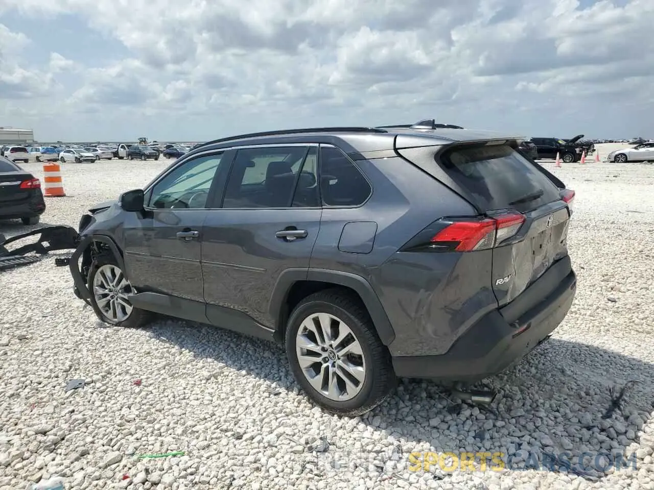 2 fotografías del automóvil dañado 2T3C1RFV9LW086698 TOYOTA RAV4 2020