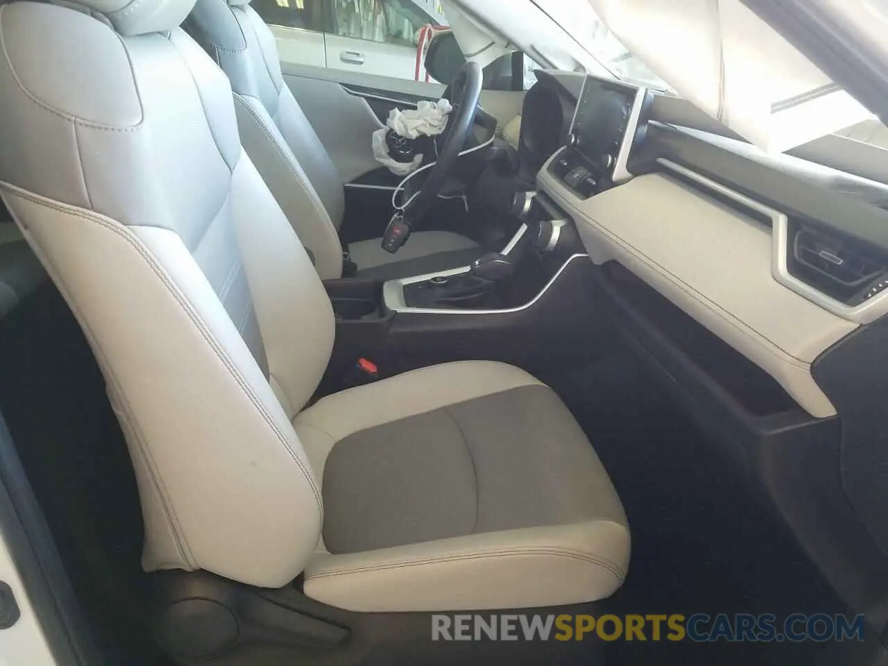 5 fotografías del automóvil dañado 2T3DWRFV6LW064051 TOYOTA RAV4 2020