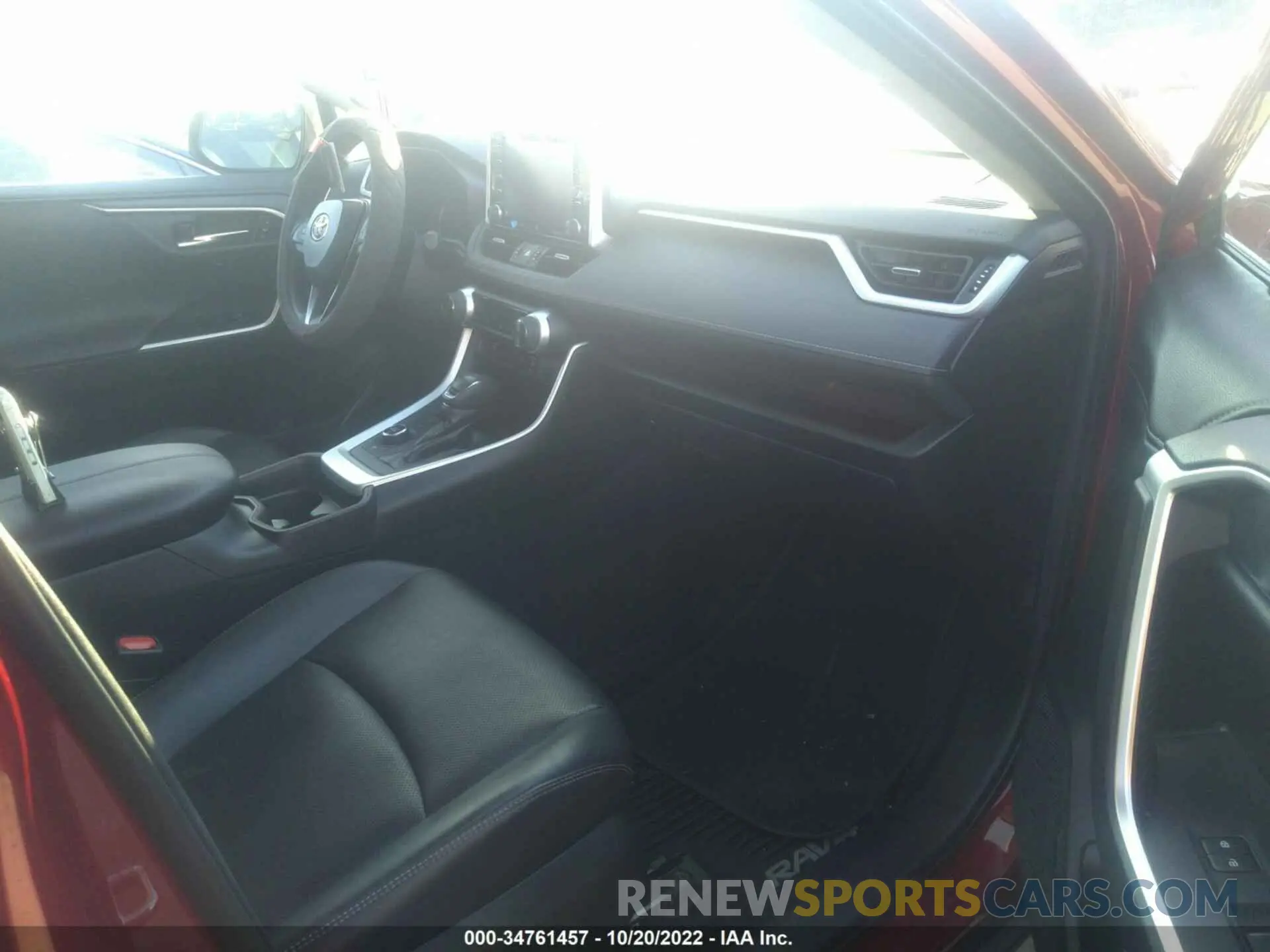 5 fotografías del automóvil dañado 2T3DWRFVXLW066353 TOYOTA RAV4 2020