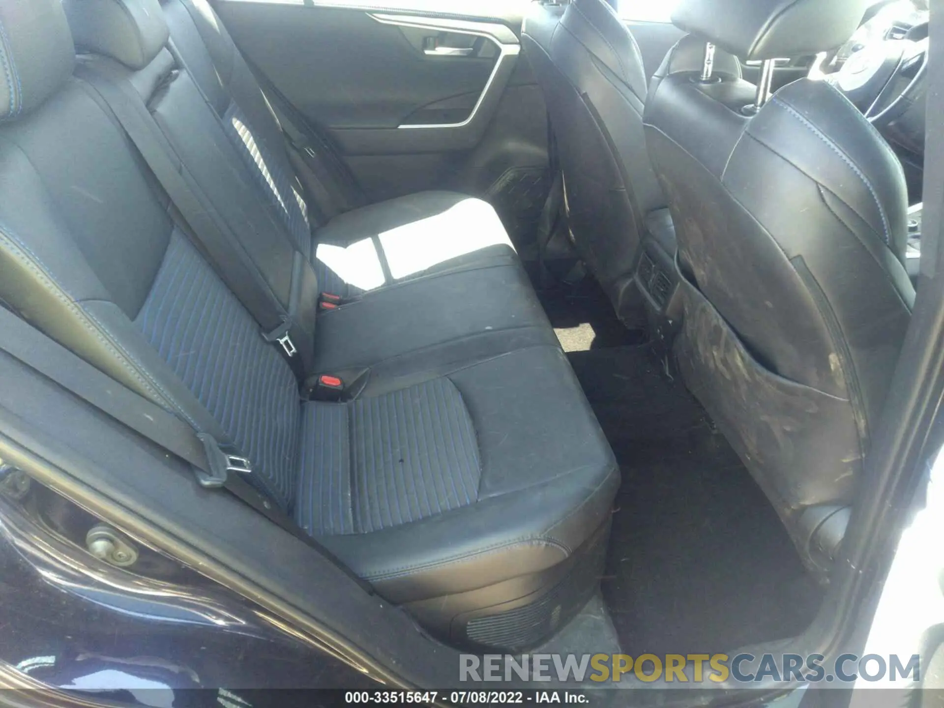 8 fotografías del automóvil dañado 2T3E6RFV5LW001401 TOYOTA RAV4 2020