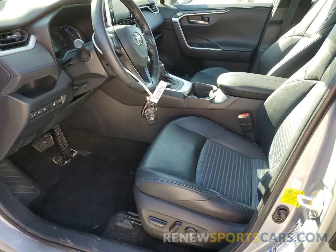7 fotografías del automóvil dañado 2T3EWRFV1LW081926 TOYOTA RAV4 2020