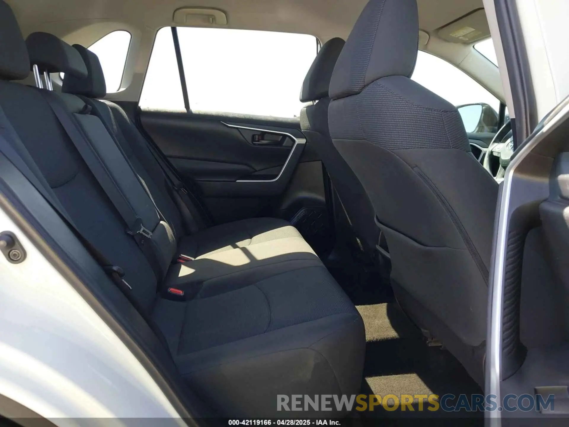 8 fotografías del automóvil dañado 2T3F1RFV0LC090346 TOYOTA RAV4 2020