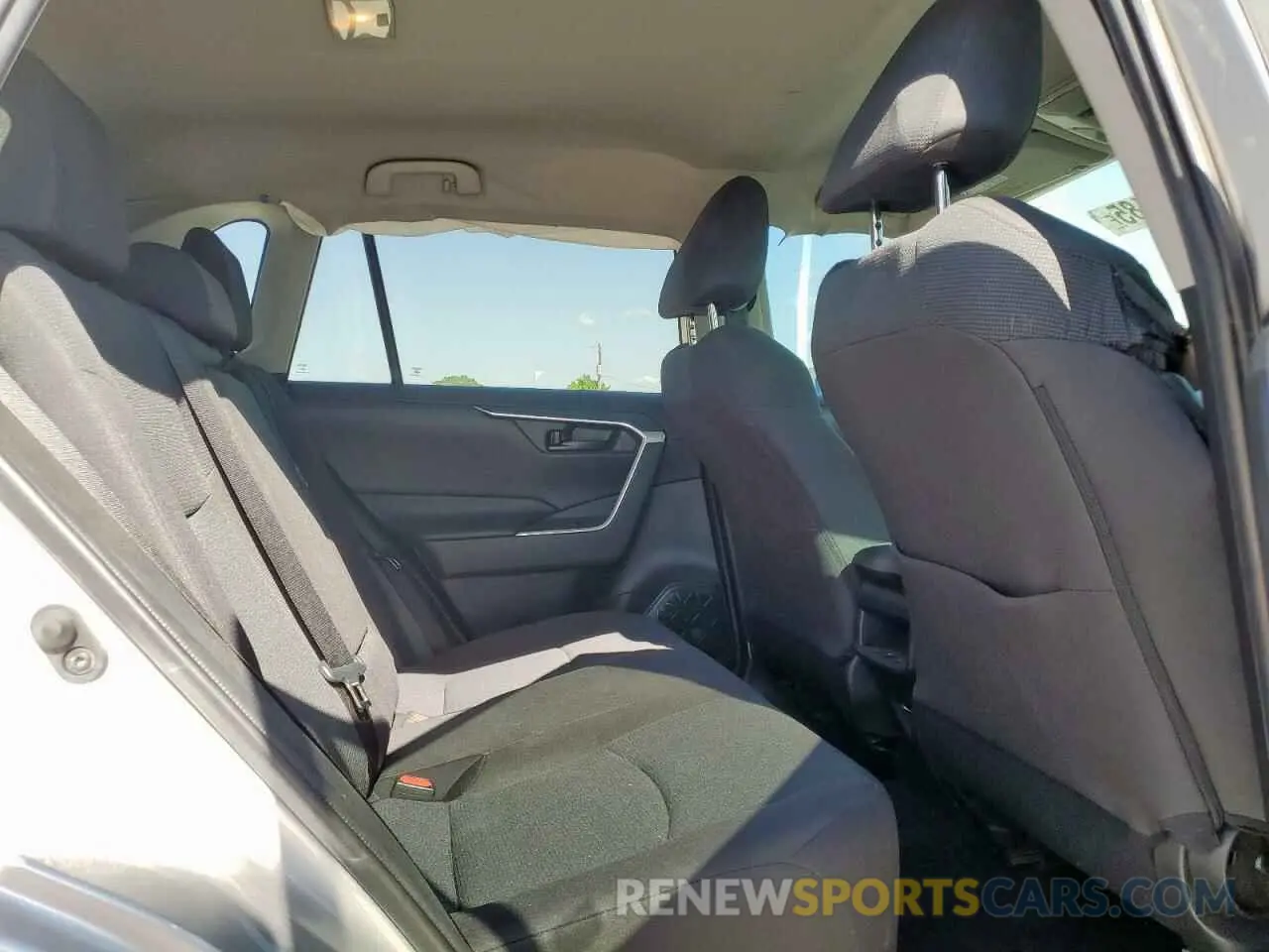 11 fotografías del automóvil dañado 2T3F1RFV1LC095491 TOYOTA RAV4 2020