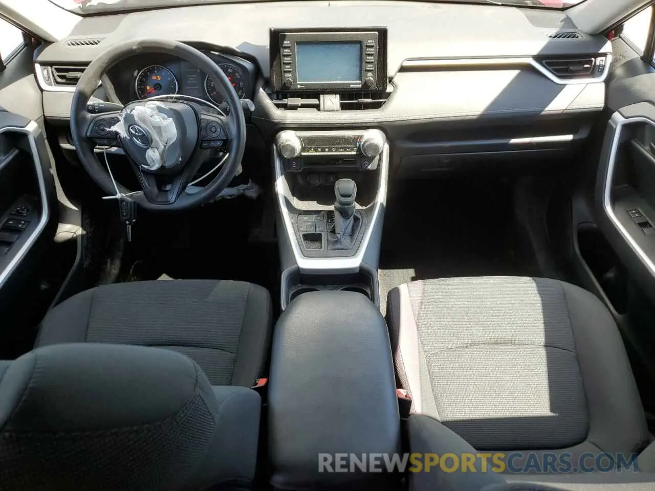 8 fotografías del automóvil dañado 2T3F1RFV1LC133110 TOYOTA RAV4 2020