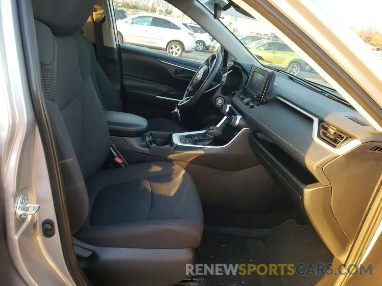 5 fotografías del automóvil dañado 2T3F1RFV1LW114376 TOYOTA RAV4 2020