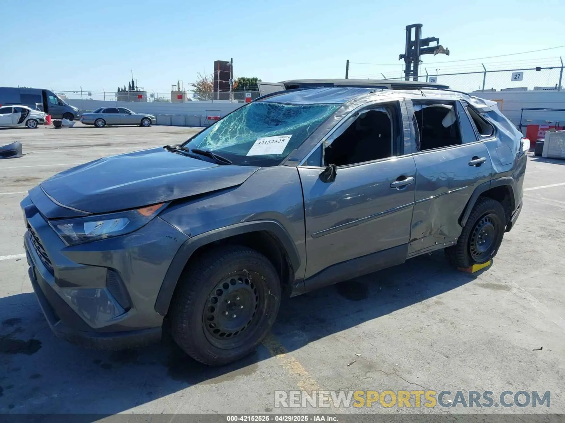 2 fotografías del automóvil dañado 2T3F1RFV2LC115473 TOYOTA RAV4 2020