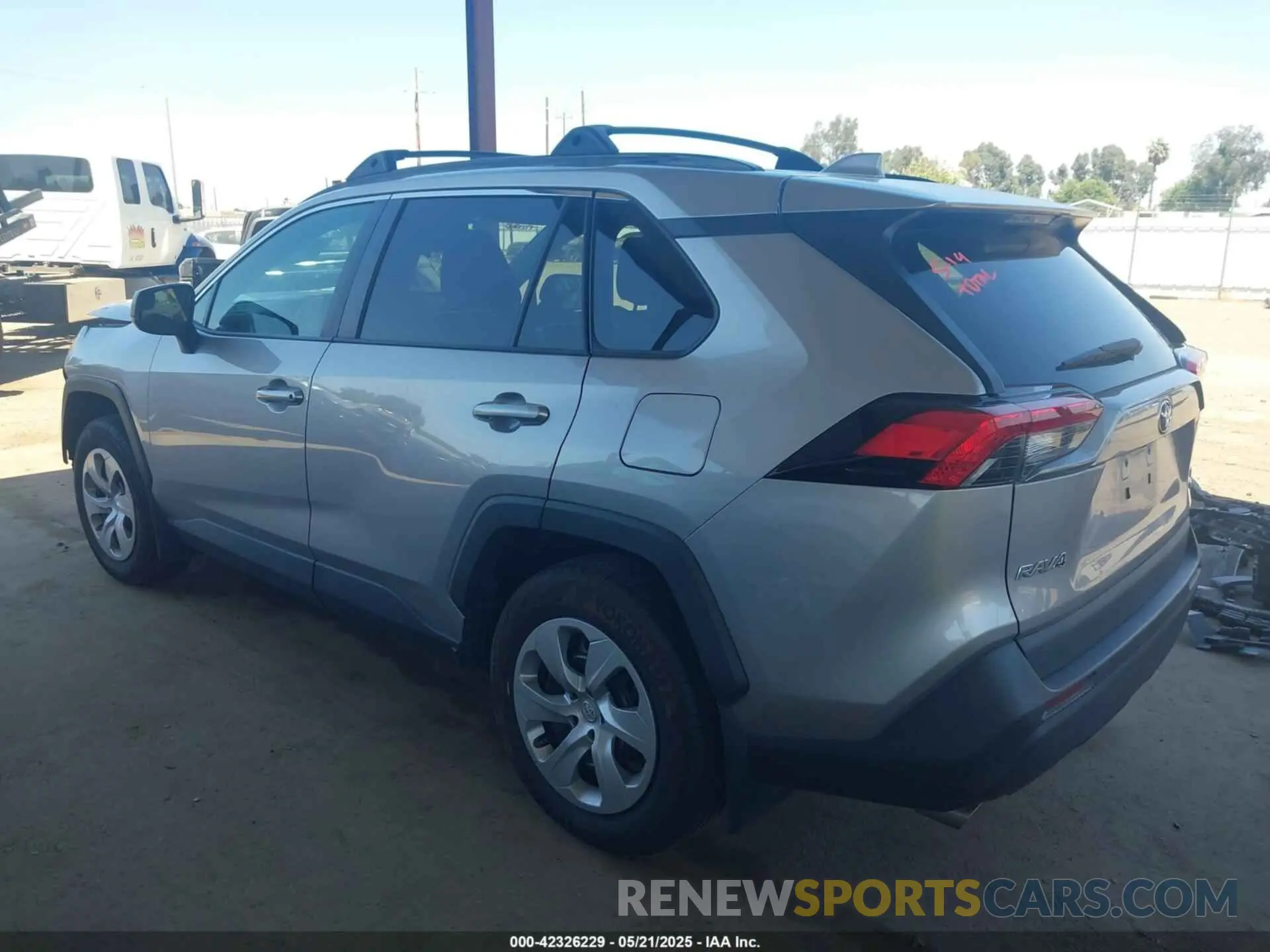3 fotografías del automóvil dañado 2T3F1RFV3LC101758 TOYOTA RAV4 2020