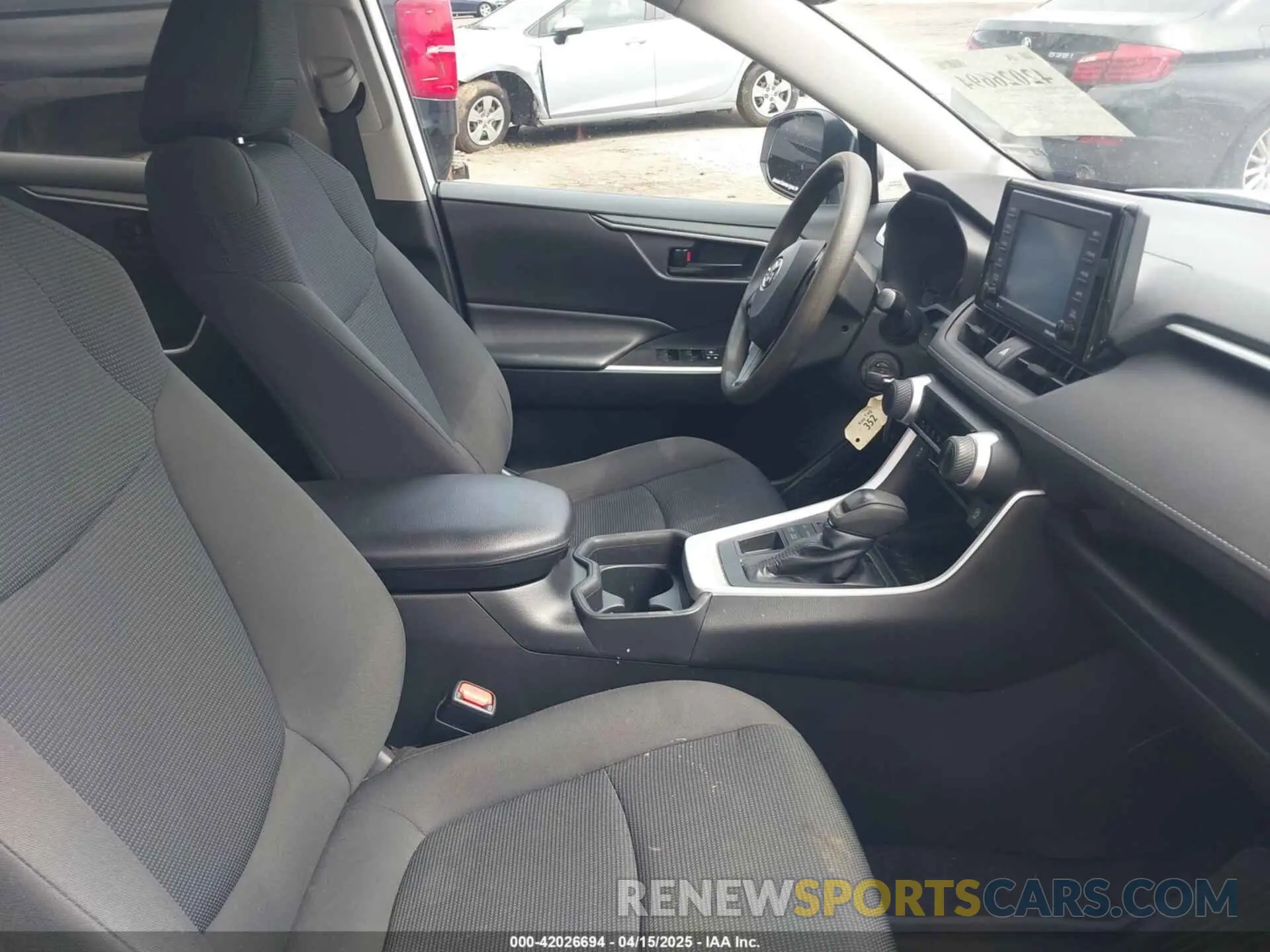 5 fotografías del automóvil dañado 2T3F1RFV3LC115255 TOYOTA RAV4 2020