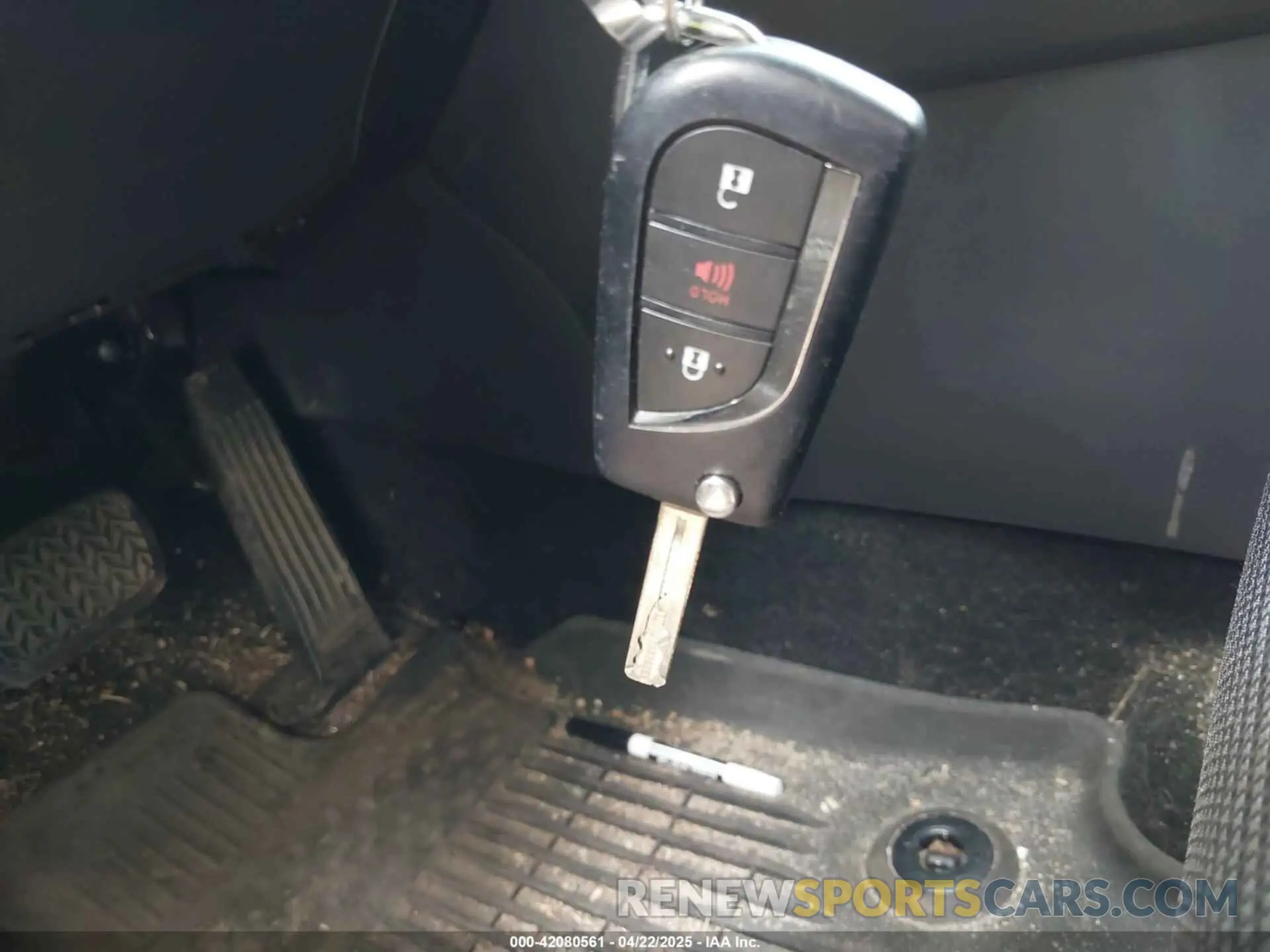 11 fotografías del automóvil dañado 2T3F1RFV4LW104294 TOYOTA RAV4 2020