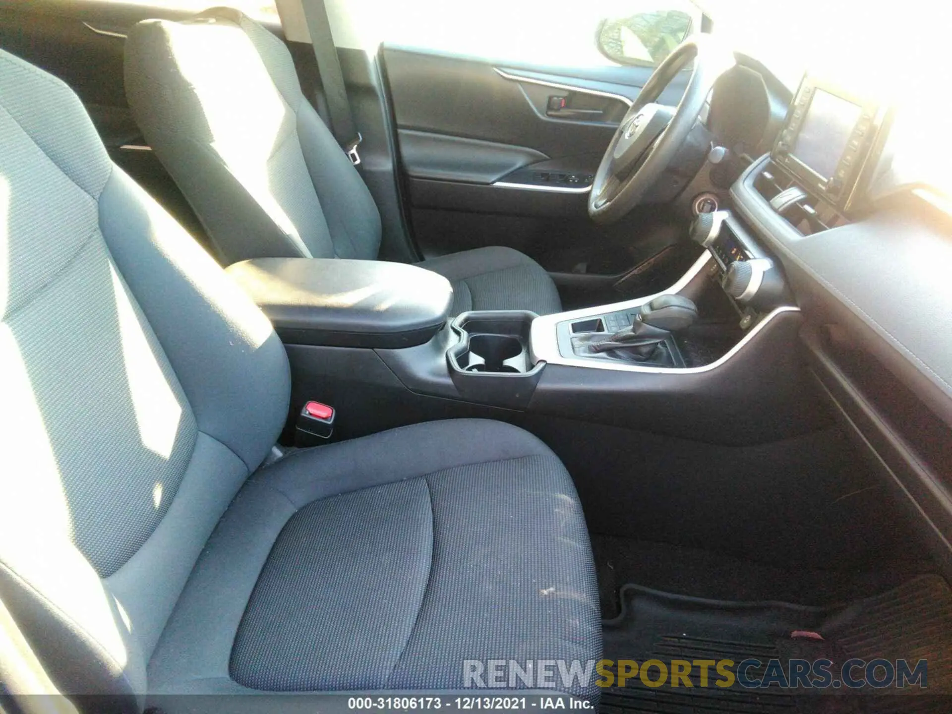 5 fotografías del automóvil dañado 2T3F1RFV7LC077514 TOYOTA RAV4 2020