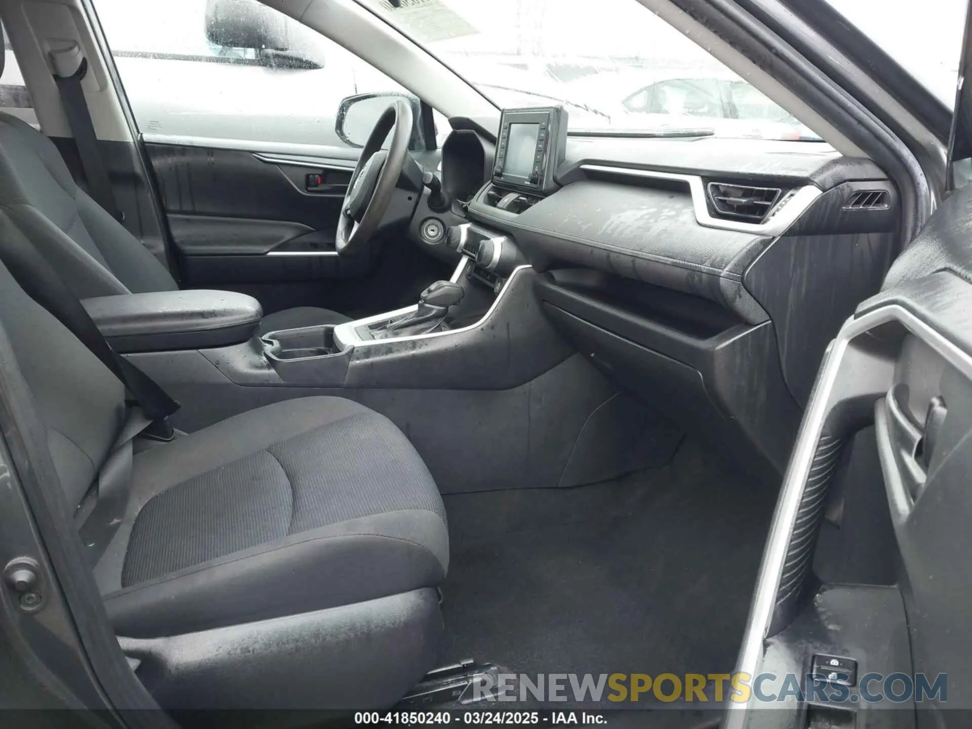 5 fotografías del automóvil dañado 2T3F1RFV8LC063346 TOYOTA RAV4 2020
