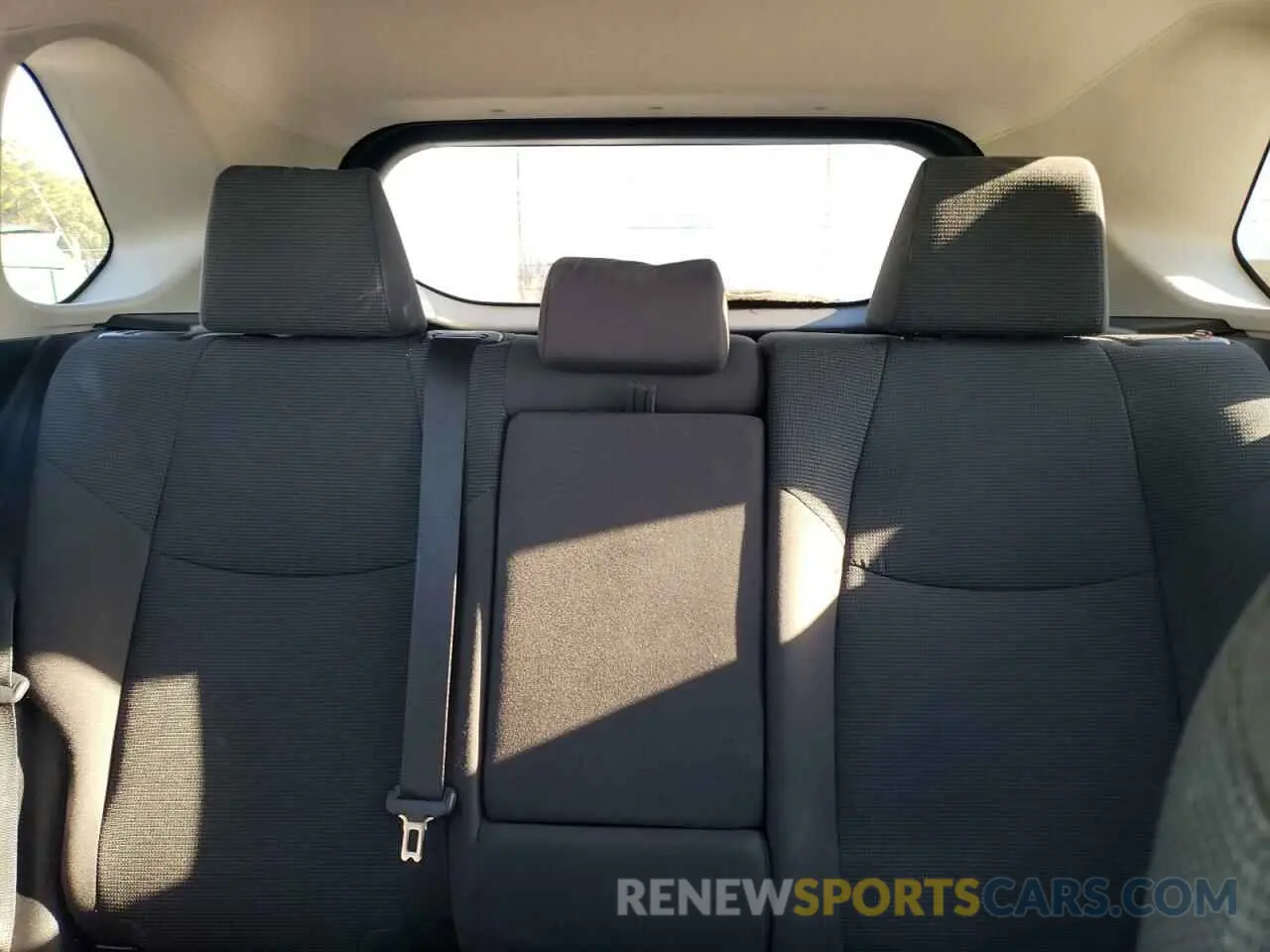 10 fotografías del automóvil dañado 2T3F1RFVXLW094810 TOYOTA RAV4 2020