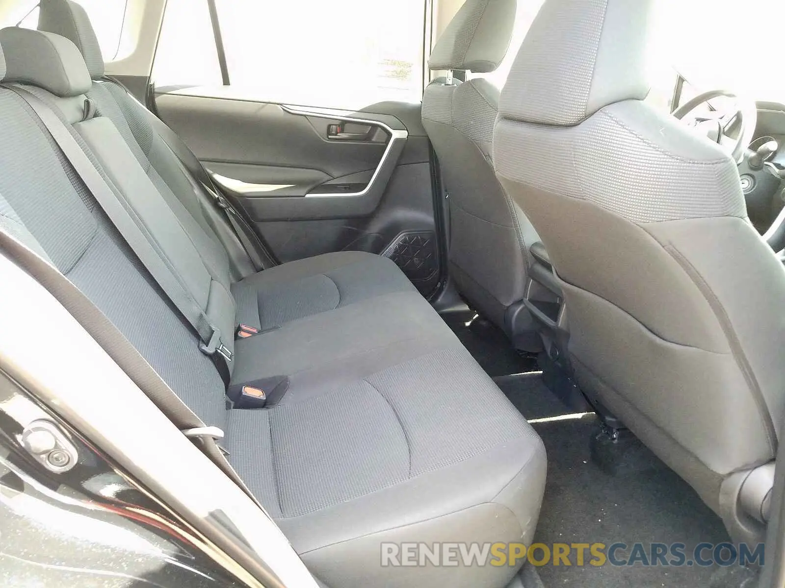 6 fotografías del automóvil dañado 2T3F1RFVXLW096413 TOYOTA RAV4 2020