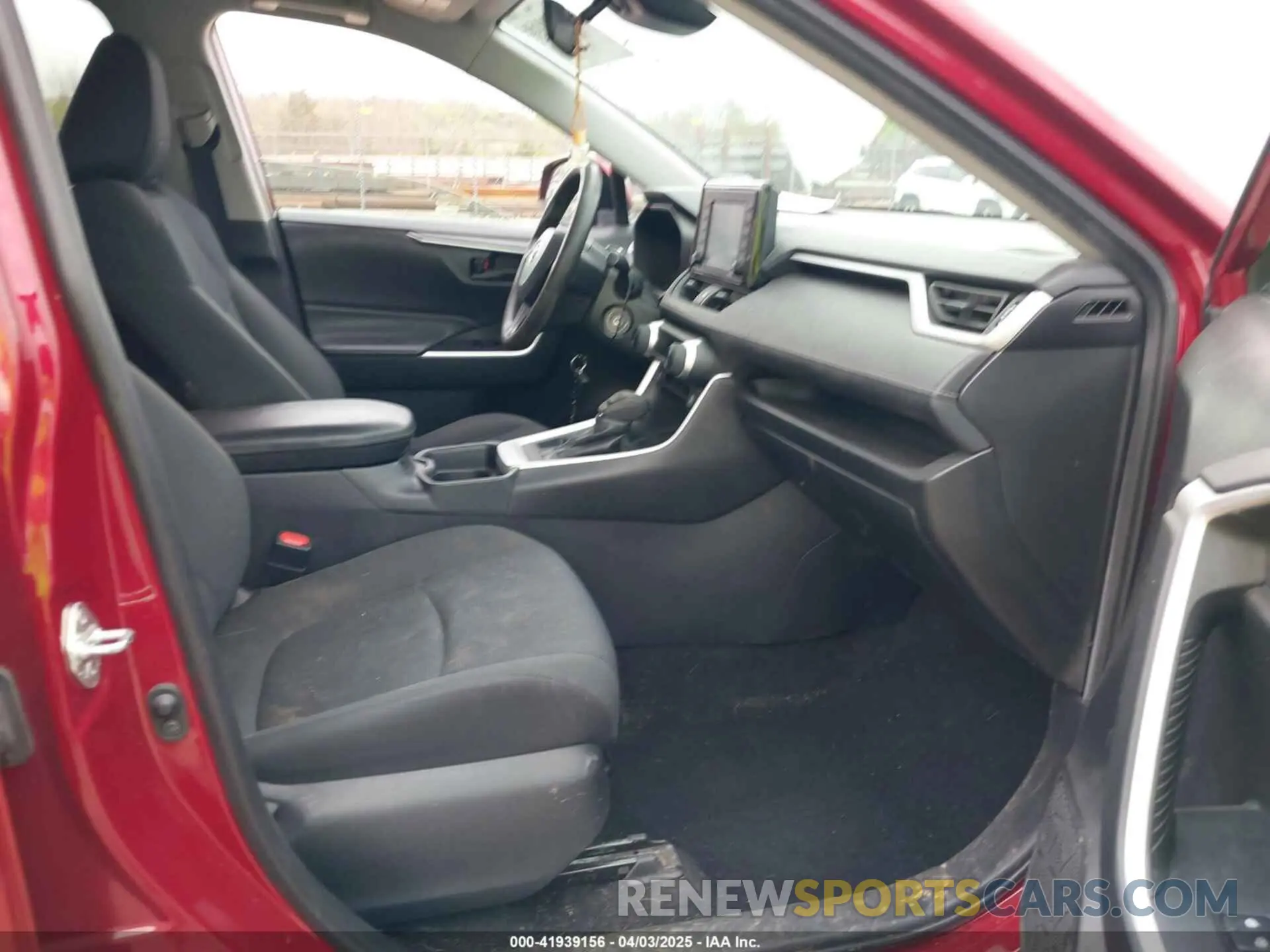 5 fotografías del automóvil dañado 2T3G1RFV0LC106162 TOYOTA RAV4 2020