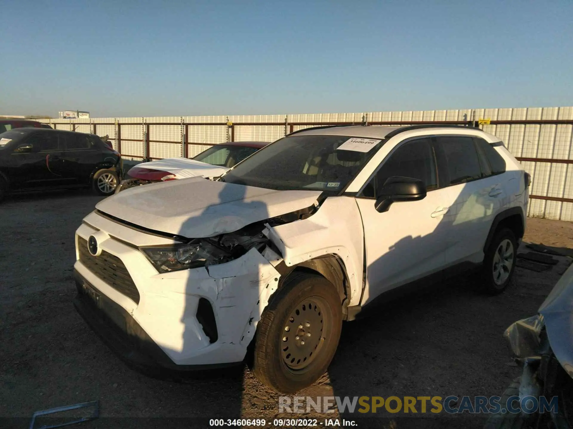 2 fotografías del automóvil dañado 2T3H1RFV0LC035758 TOYOTA RAV4 2020