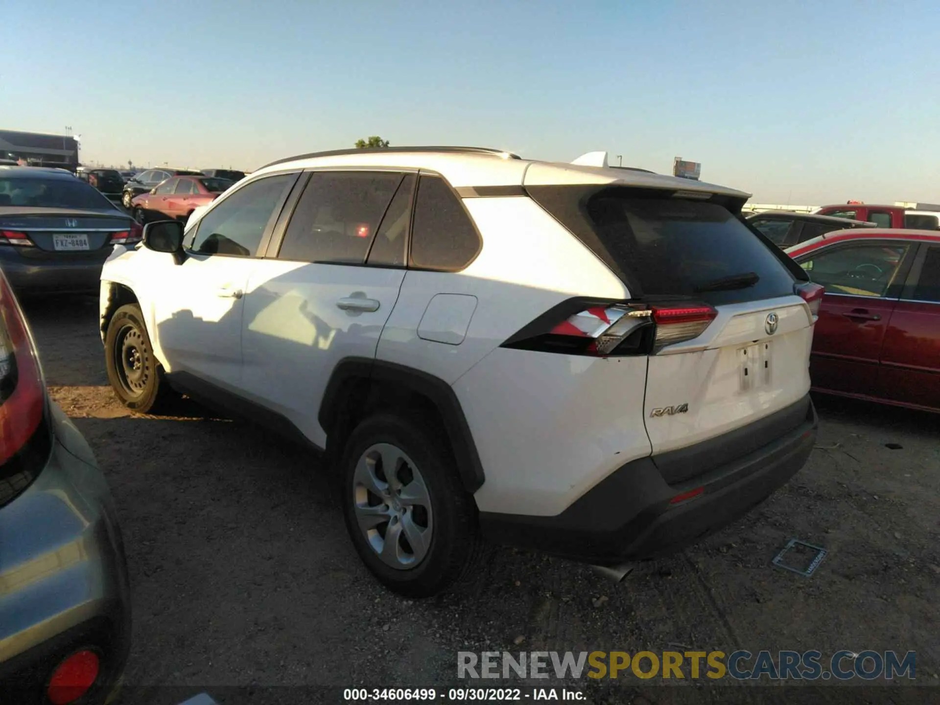 3 fotografías del automóvil dañado 2T3H1RFV0LC035758 TOYOTA RAV4 2020