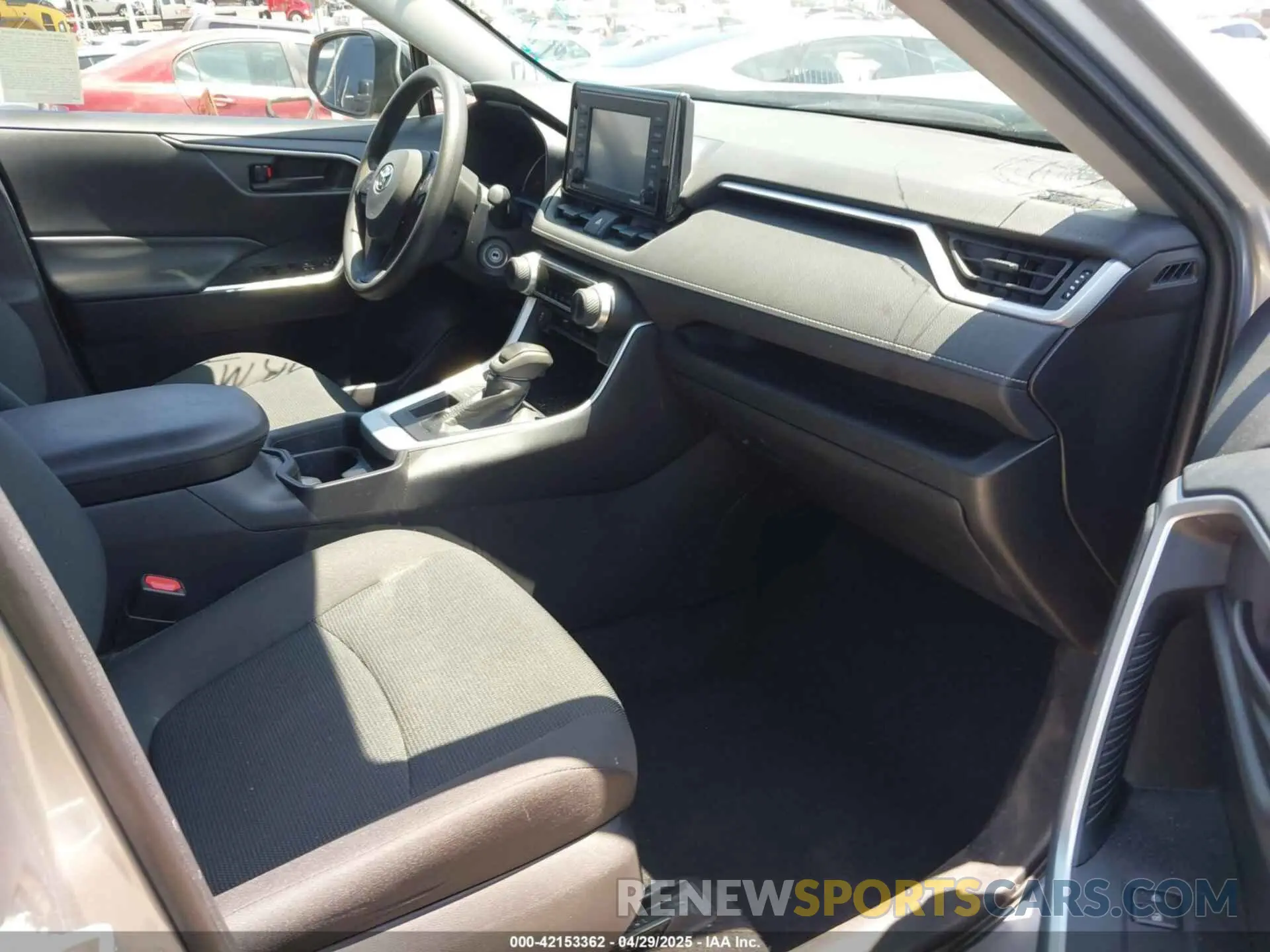 5 fotografías del automóvil dañado 2T3H1RFV0LC081042 TOYOTA RAV4 2020