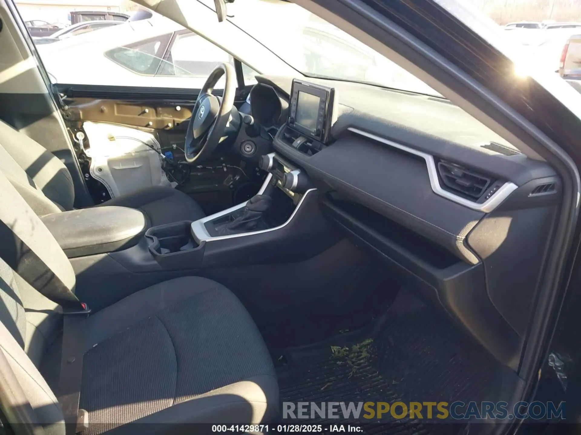 5 fotografías del automóvil dañado 2T3H1RFV2LW058134 TOYOTA RAV4 2020