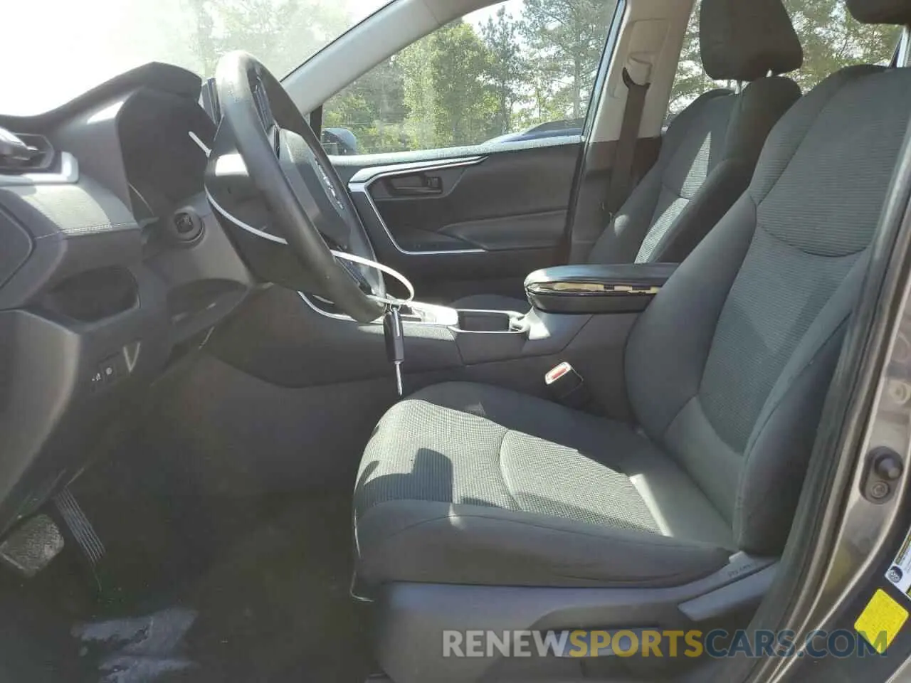 7 fotografías del automóvil dañado 2T3H1RFV3LC067913 TOYOTA RAV4 2020