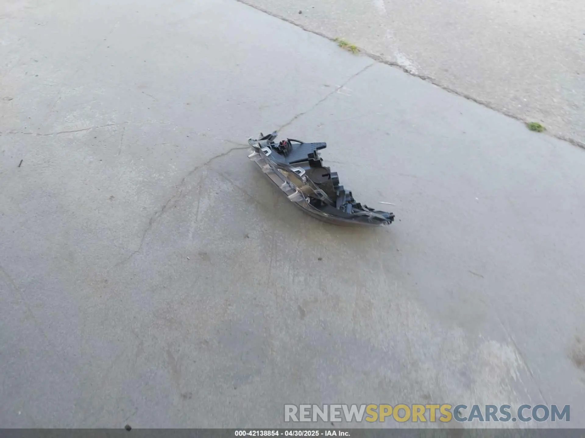 12 fotografías del automóvil dañado 2T3H1RFV3LC068821 TOYOTA RAV4 2020