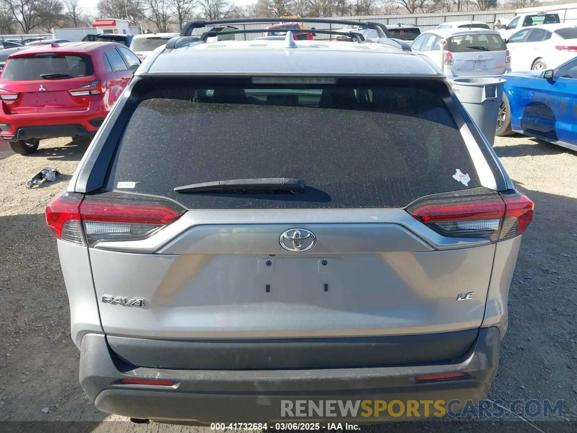 16 fotografías del automóvil dañado 2T3H1RFV3LW088078 TOYOTA RAV4 2020