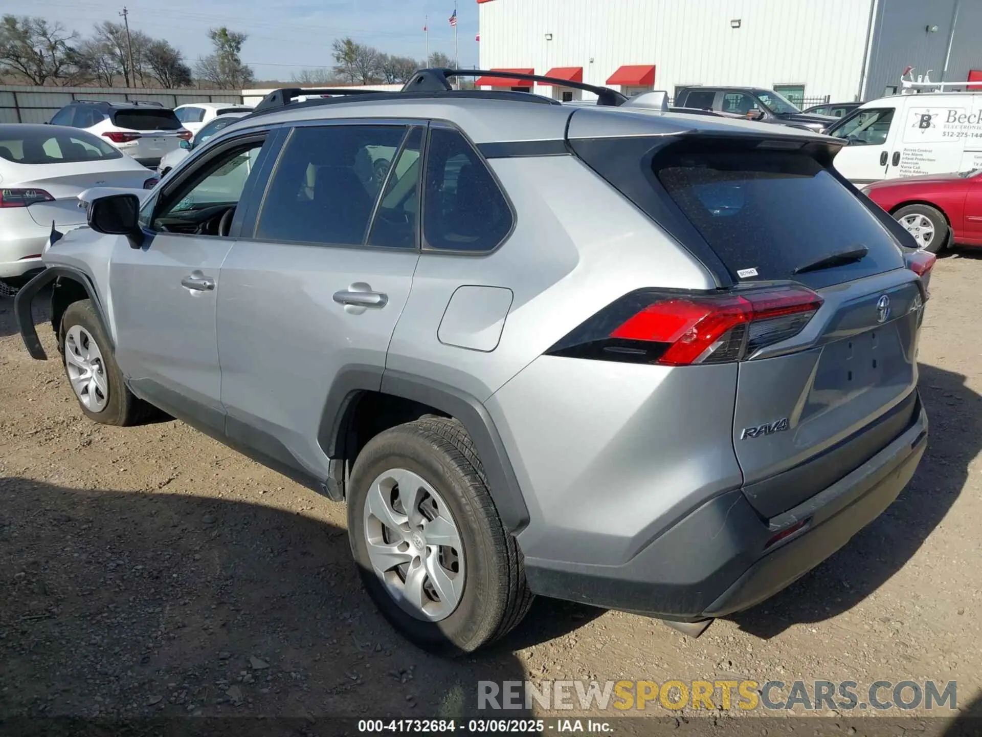 3 fotografías del automóvil dañado 2T3H1RFV3LW088078 TOYOTA RAV4 2020