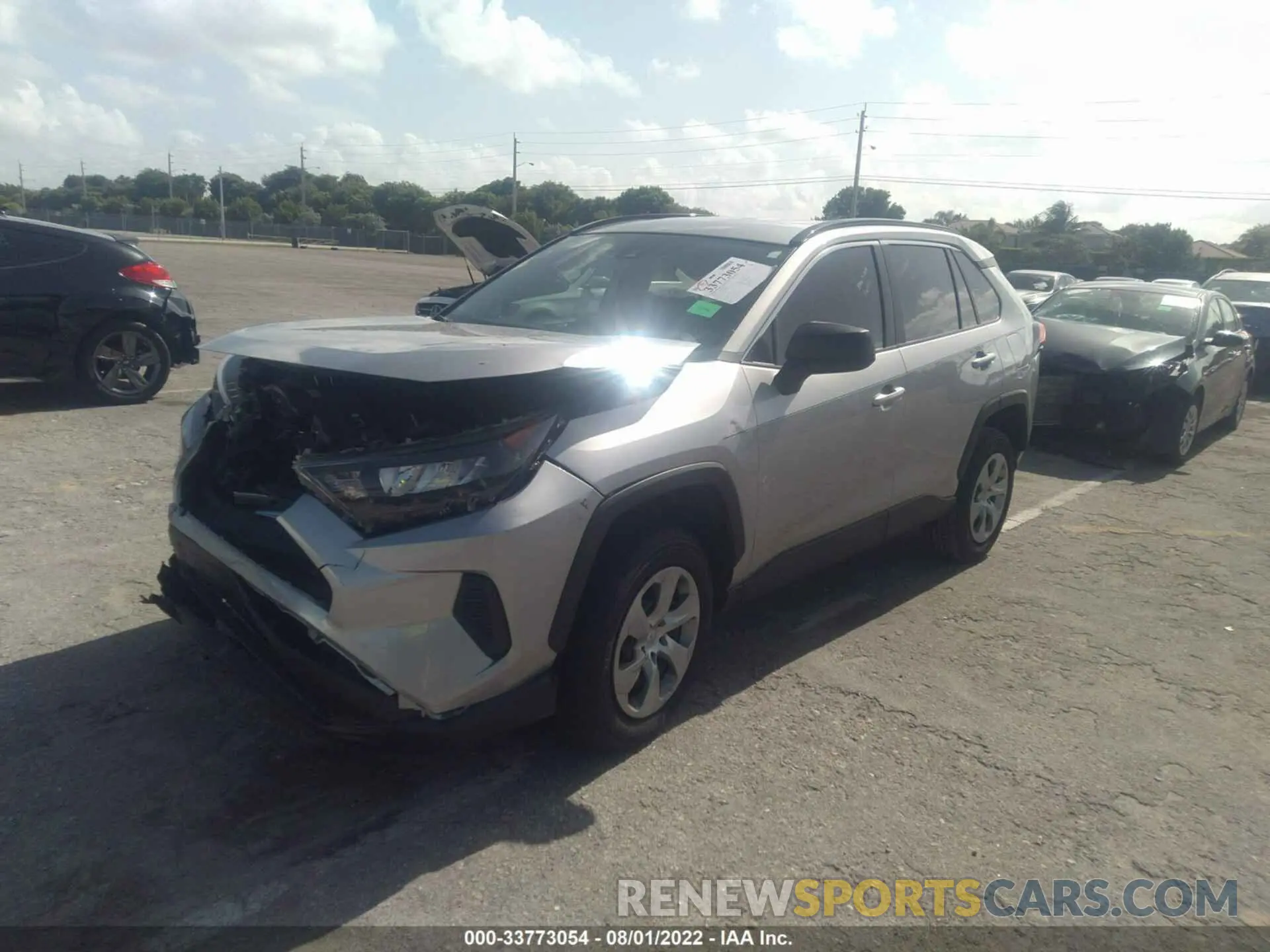 2 fotografías del automóvil dañado 2T3H1RFV4LC084770 TOYOTA RAV4 2020
