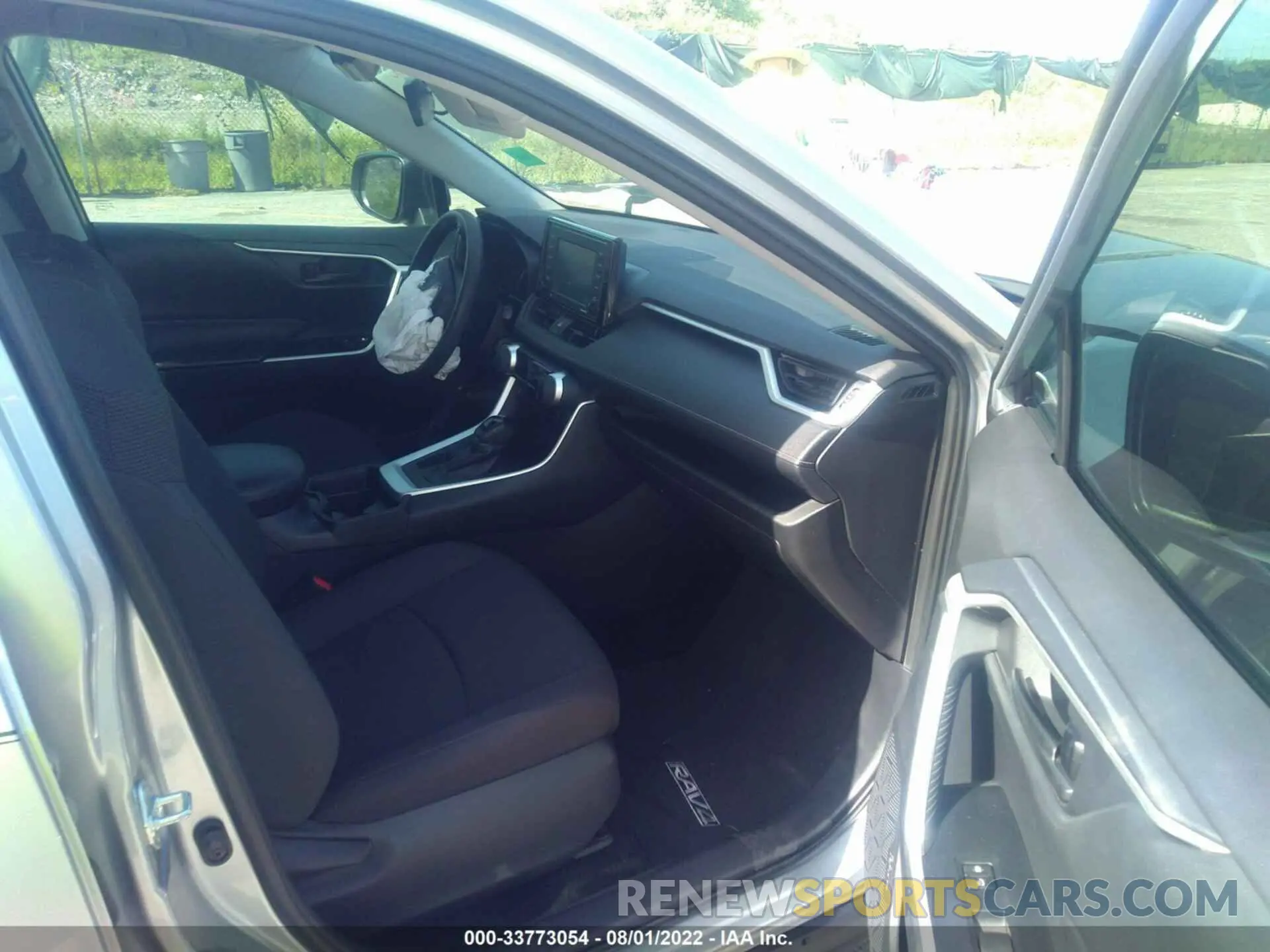 5 fotografías del automóvil dañado 2T3H1RFV4LC084770 TOYOTA RAV4 2020