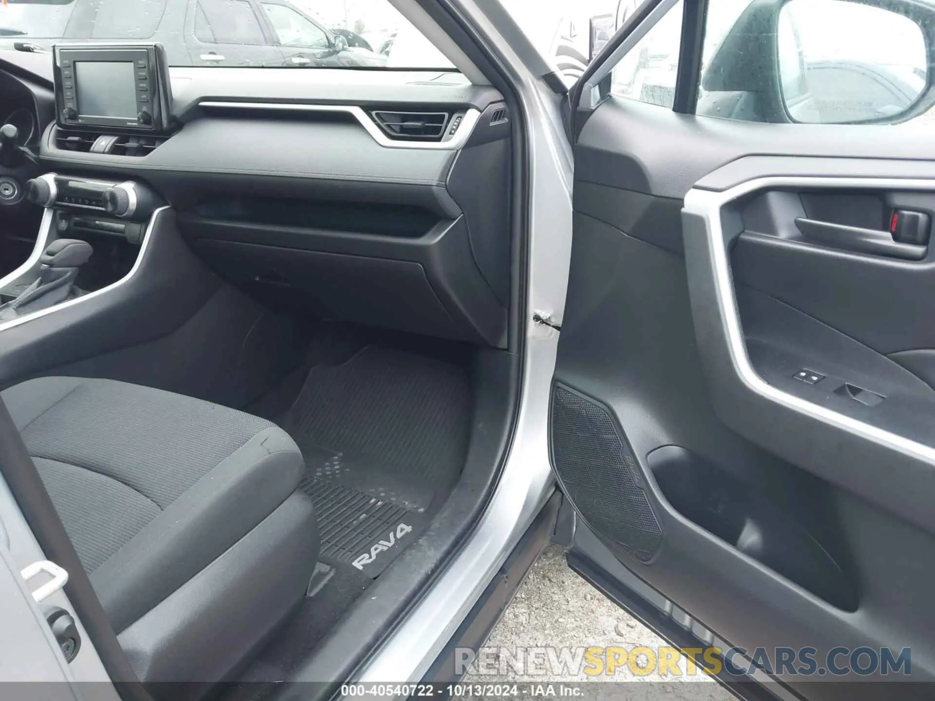 5 fotografías del automóvil dañado 2T3H1RFV6LC065718 TOYOTA RAV4 2020