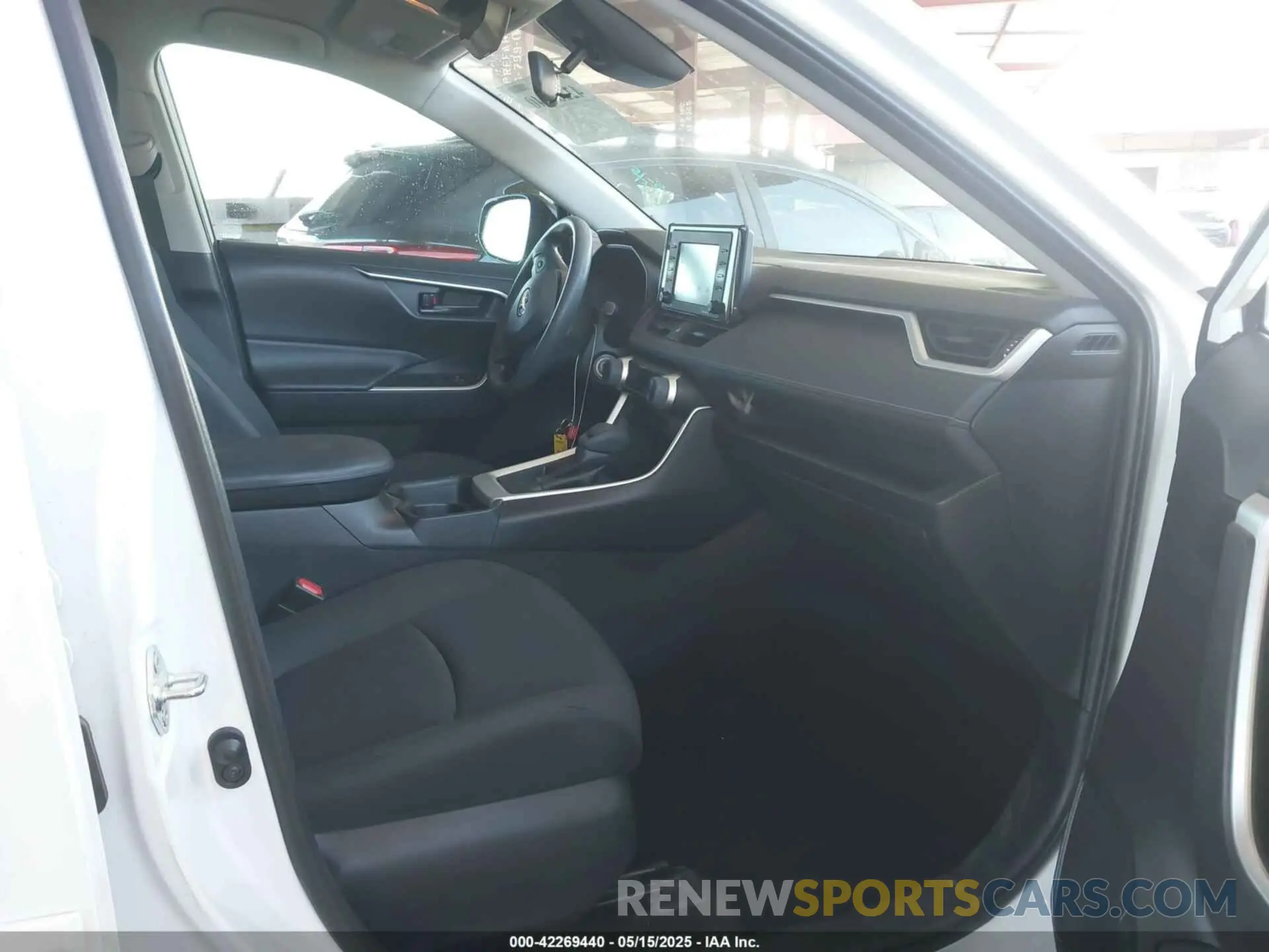 5 fotografías del automóvil dañado 2T3H1RFV6LW067824 TOYOTA RAV4 2020