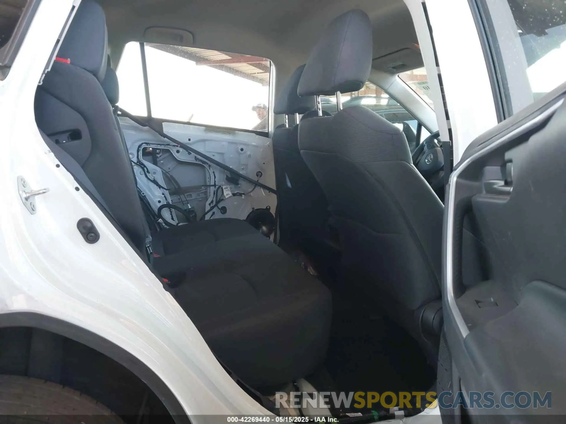 8 fotografías del automóvil dañado 2T3H1RFV6LW067824 TOYOTA RAV4 2020