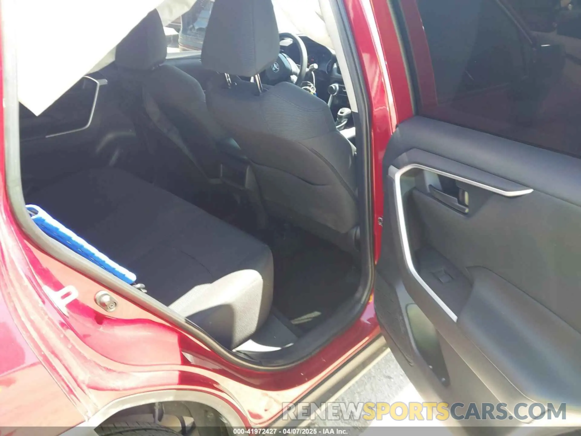 8 fotografías del automóvil dañado 2T3H1RFV6LW088365 TOYOTA RAV4 2020
