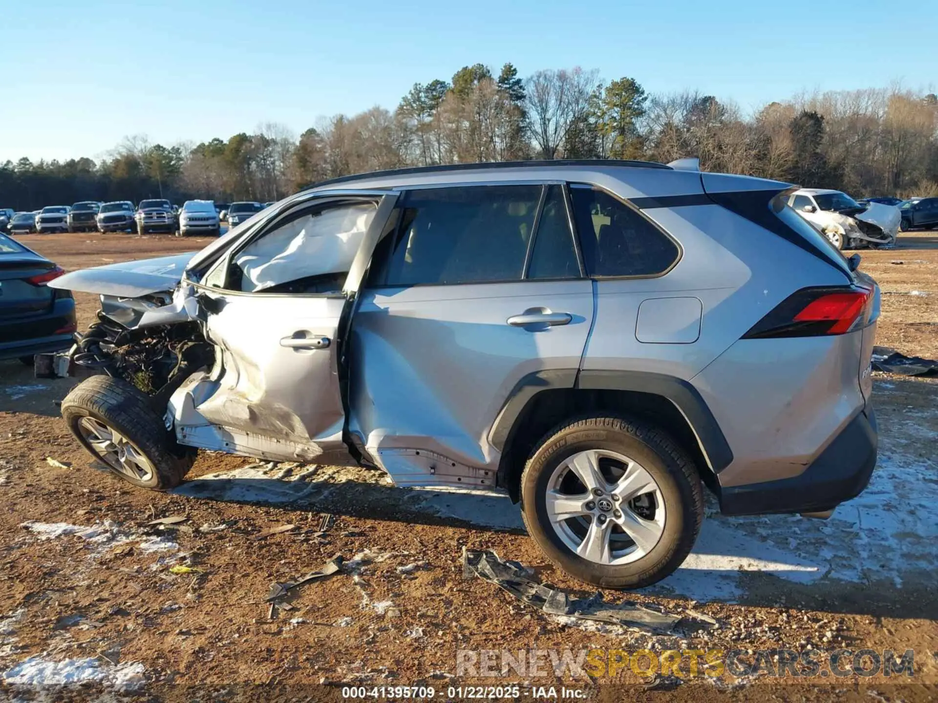 15 fotografías del automóvil dañado 2T3H1RFV7LC057384 TOYOTA RAV4 2020