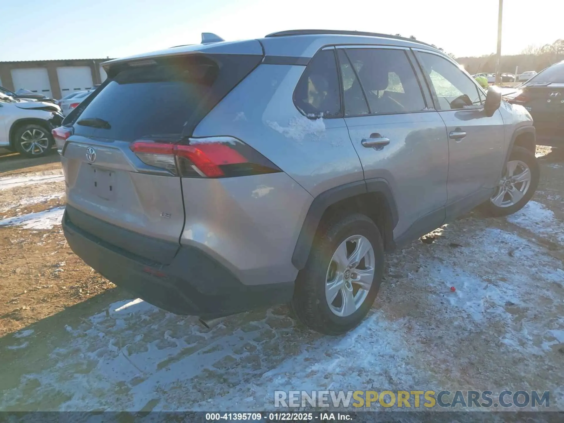 4 fotografías del automóvil dañado 2T3H1RFV7LC057384 TOYOTA RAV4 2020