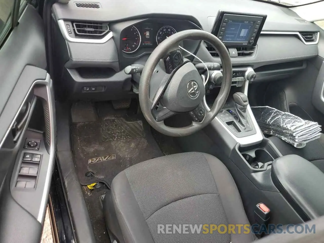 8 fotografías del automóvil dañado 2T3H1RFV7LW079710 TOYOTA RAV4 2020