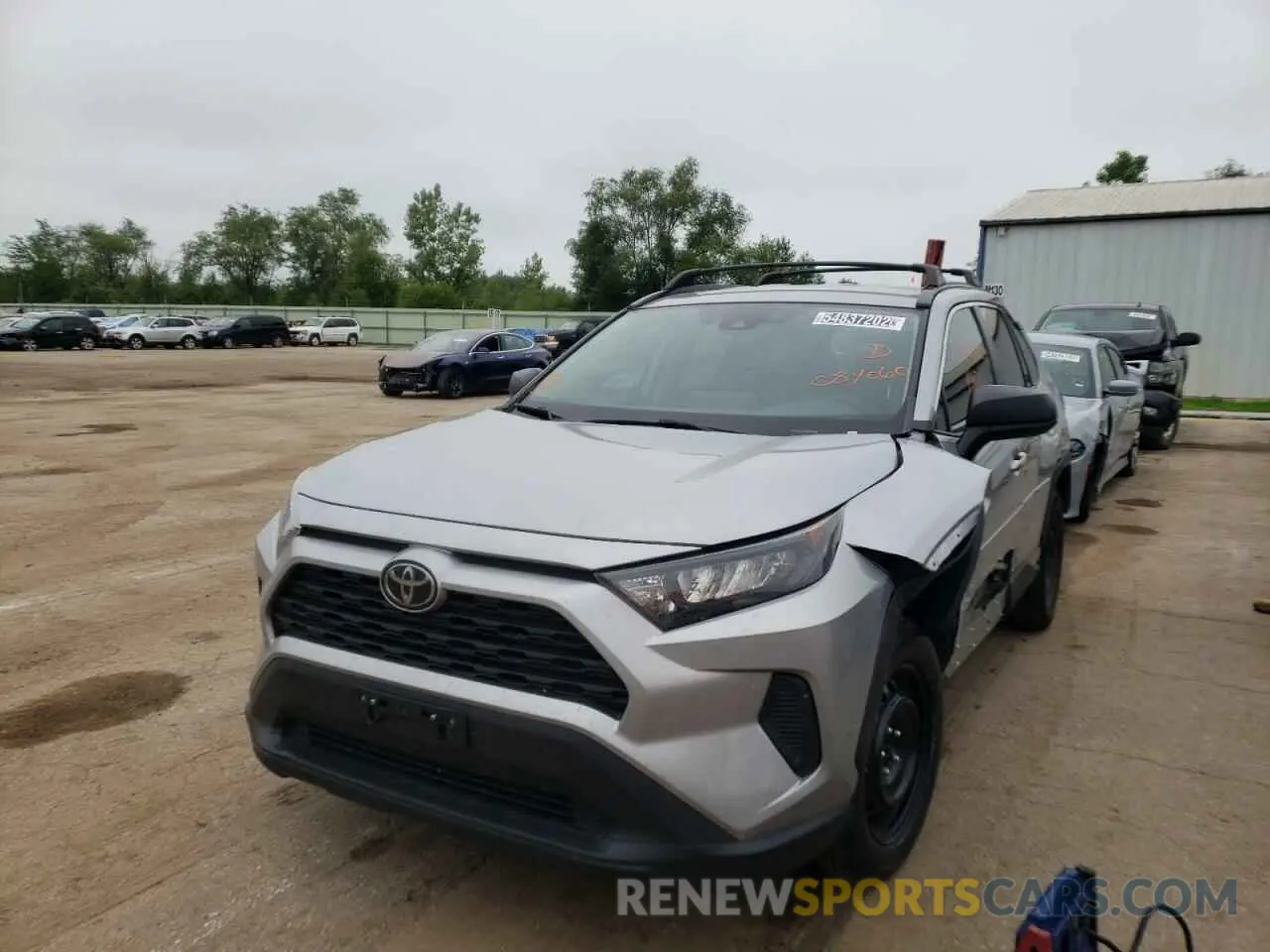 2 fotografías del automóvil dañado 2T3H1RFV8LW084060 TOYOTA RAV4 2020