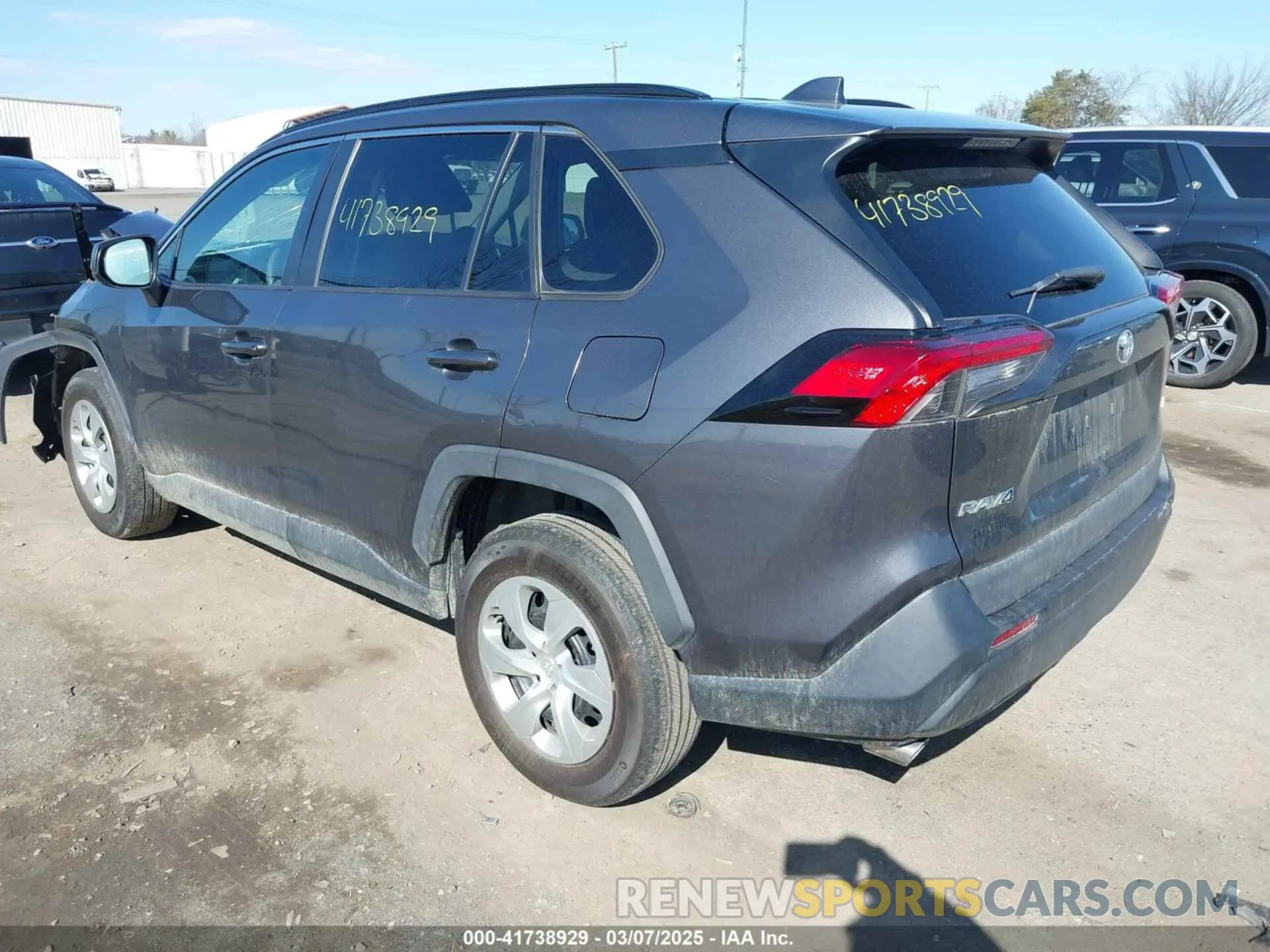 3 fotografías del automóvil dañado 2T3H1RFV8LW103724 TOYOTA RAV4 2020