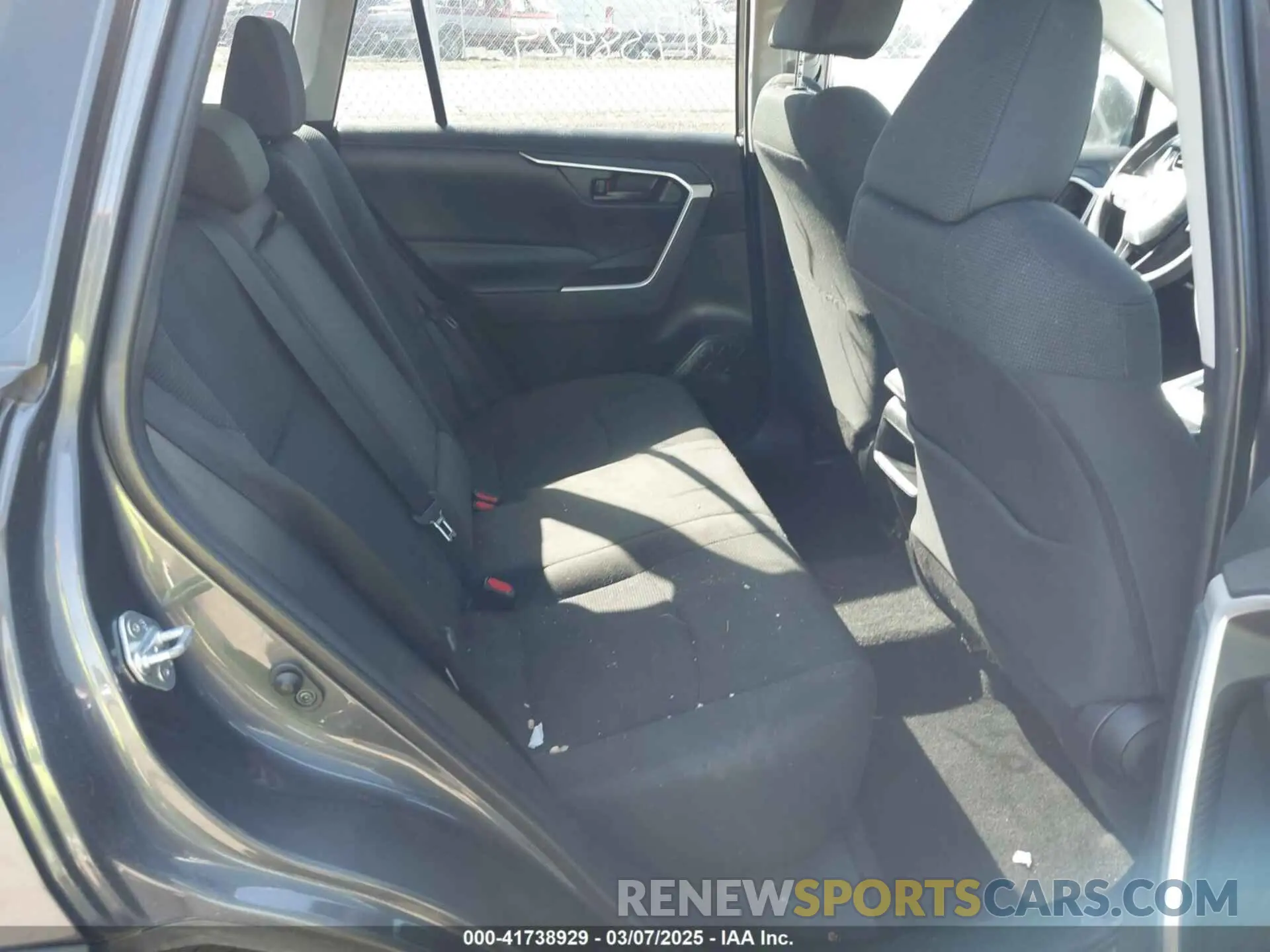 8 fotografías del automóvil dañado 2T3H1RFV8LW103724 TOYOTA RAV4 2020