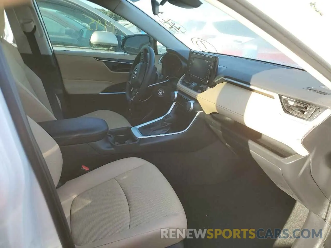 5 fotografías del automóvil dañado 2T3H1RFVXLW090426 TOYOTA RAV4 2020