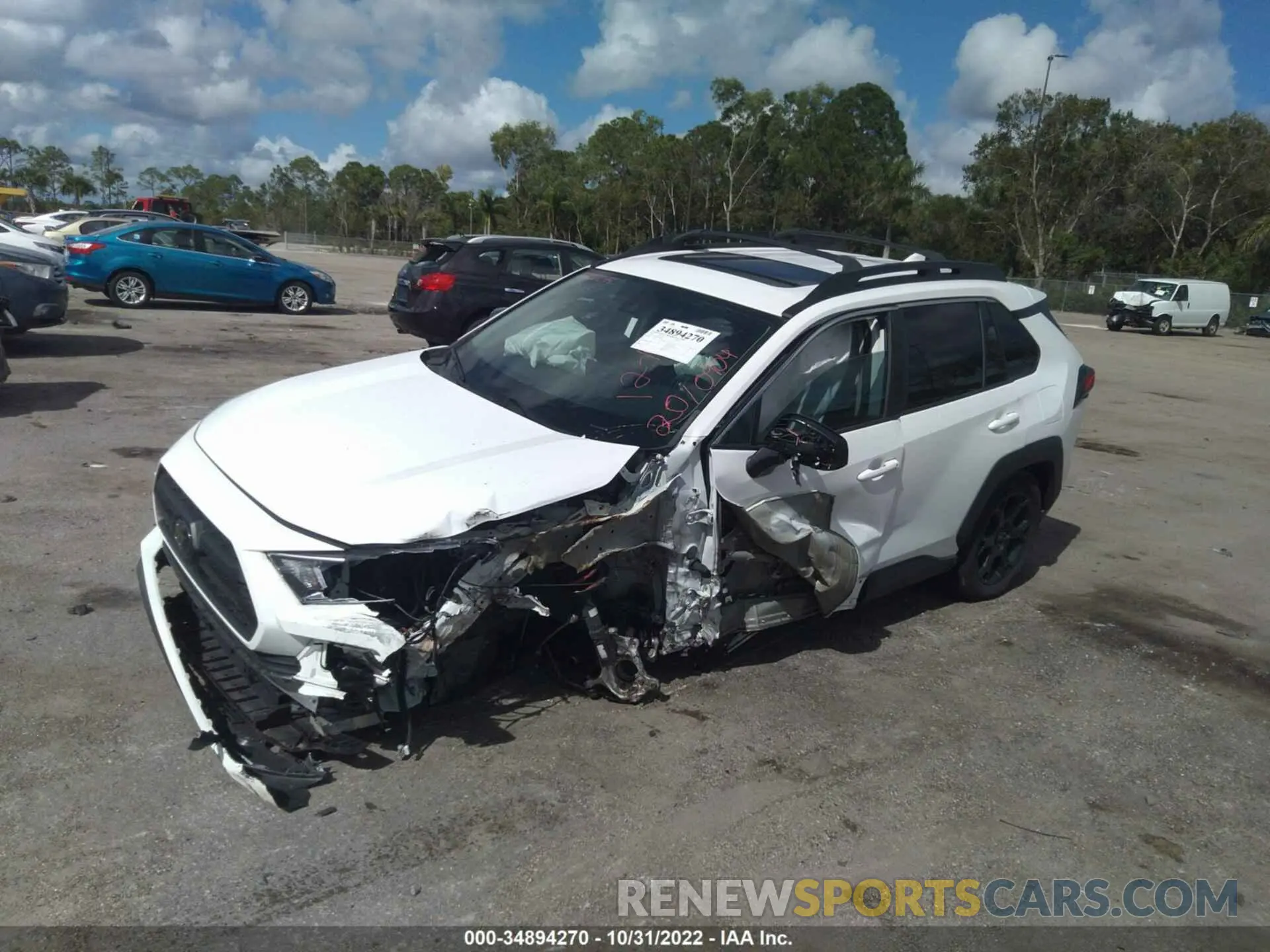 2 fotografías del automóvil dañado 2T3J1RFVXLC080904 TOYOTA RAV4 2020