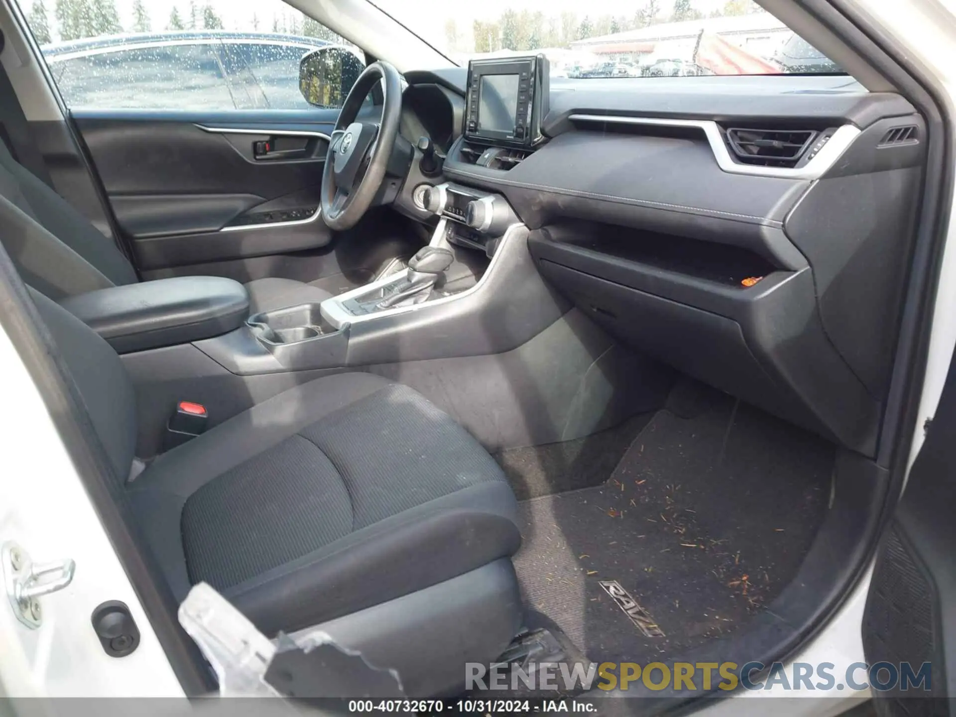 5 fotografías del automóvil dañado 2T3K1RFV1LC050128 TOYOTA RAV4 2020