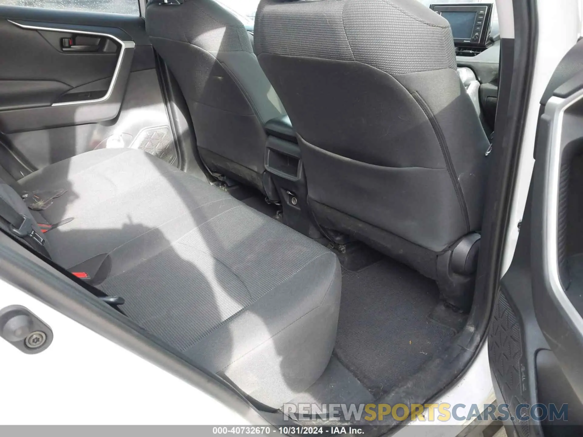 8 fotografías del automóvil dañado 2T3K1RFV1LC050128 TOYOTA RAV4 2020