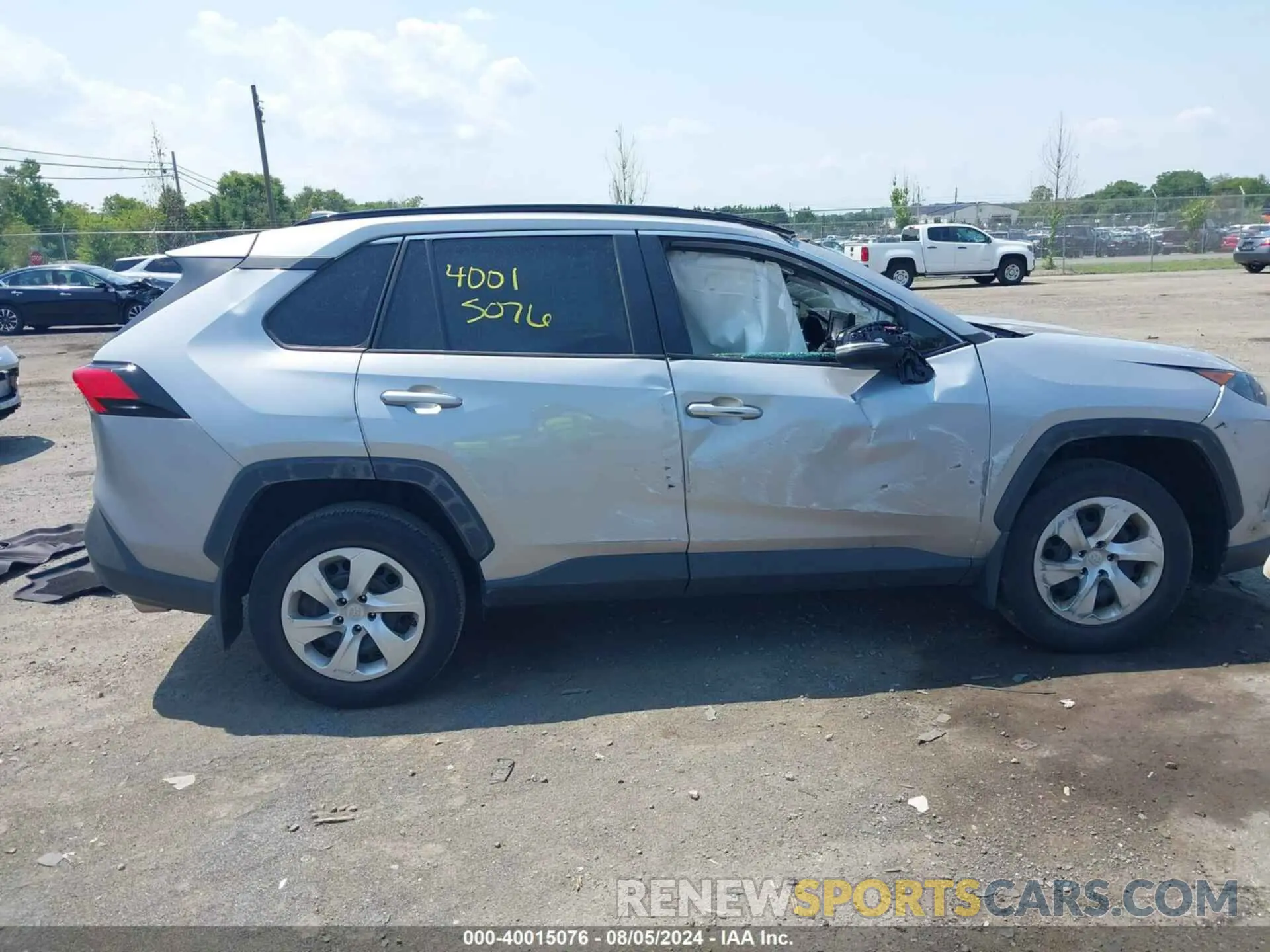 13 fotografías del automóvil dañado 2T3K1RFV3LW097658 TOYOTA RAV4 2020