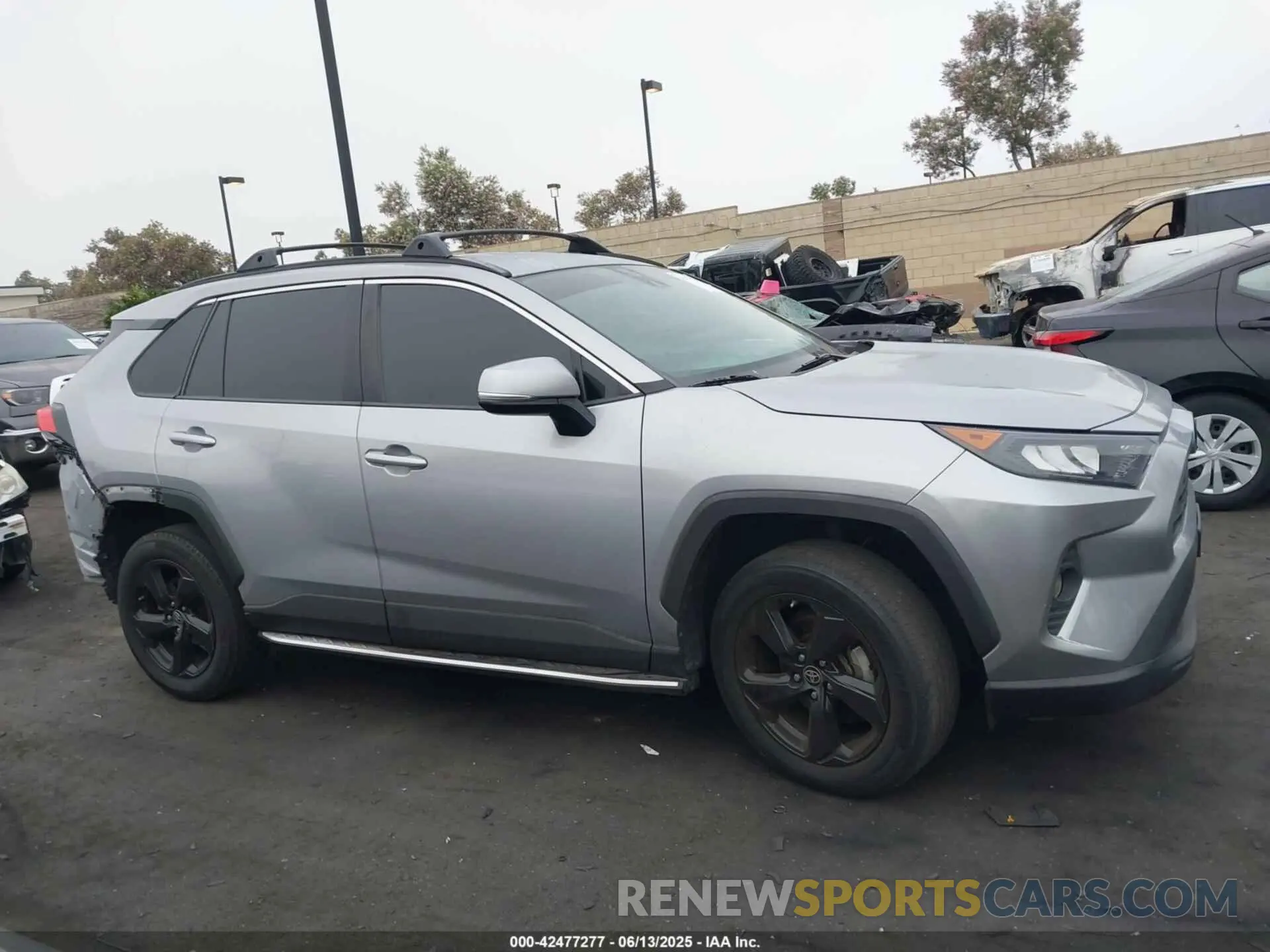 14 fotografías del automóvil dañado 2T3K1RFV5LW070848 TOYOTA RAV4 2020