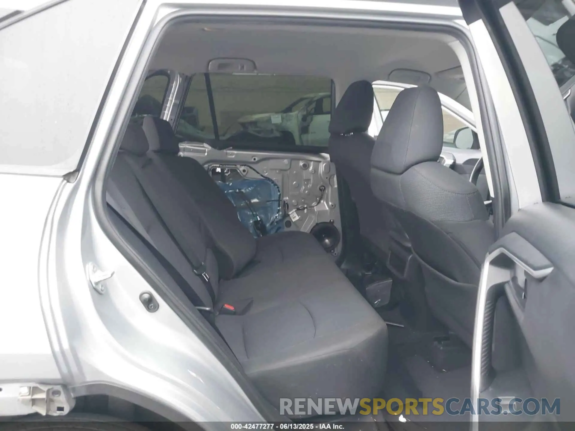 8 fotografías del automóvil dañado 2T3K1RFV5LW070848 TOYOTA RAV4 2020