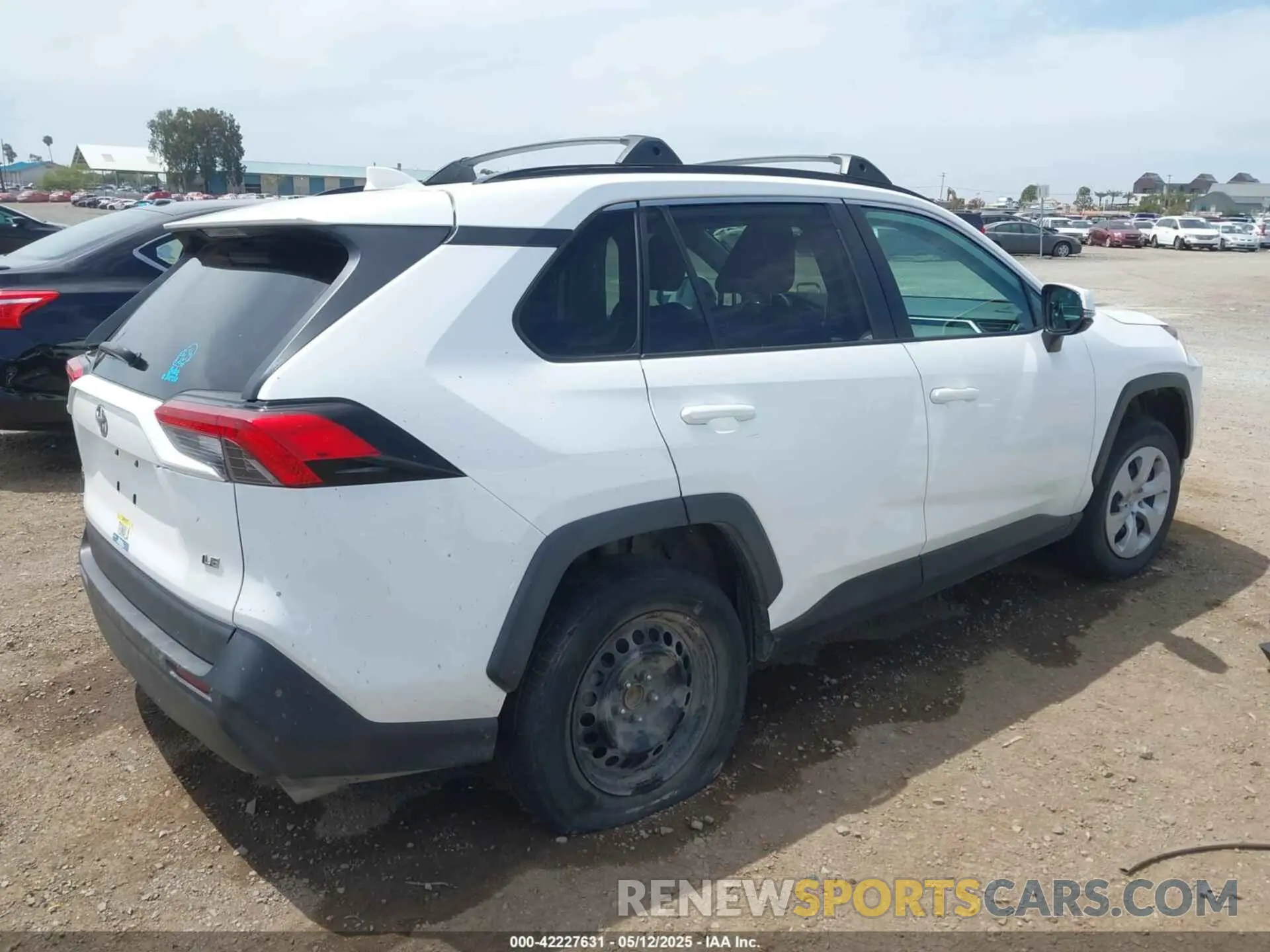 4 fotografías del automóvil dañado 2T3K1RFV5LW084927 TOYOTA RAV4 2020