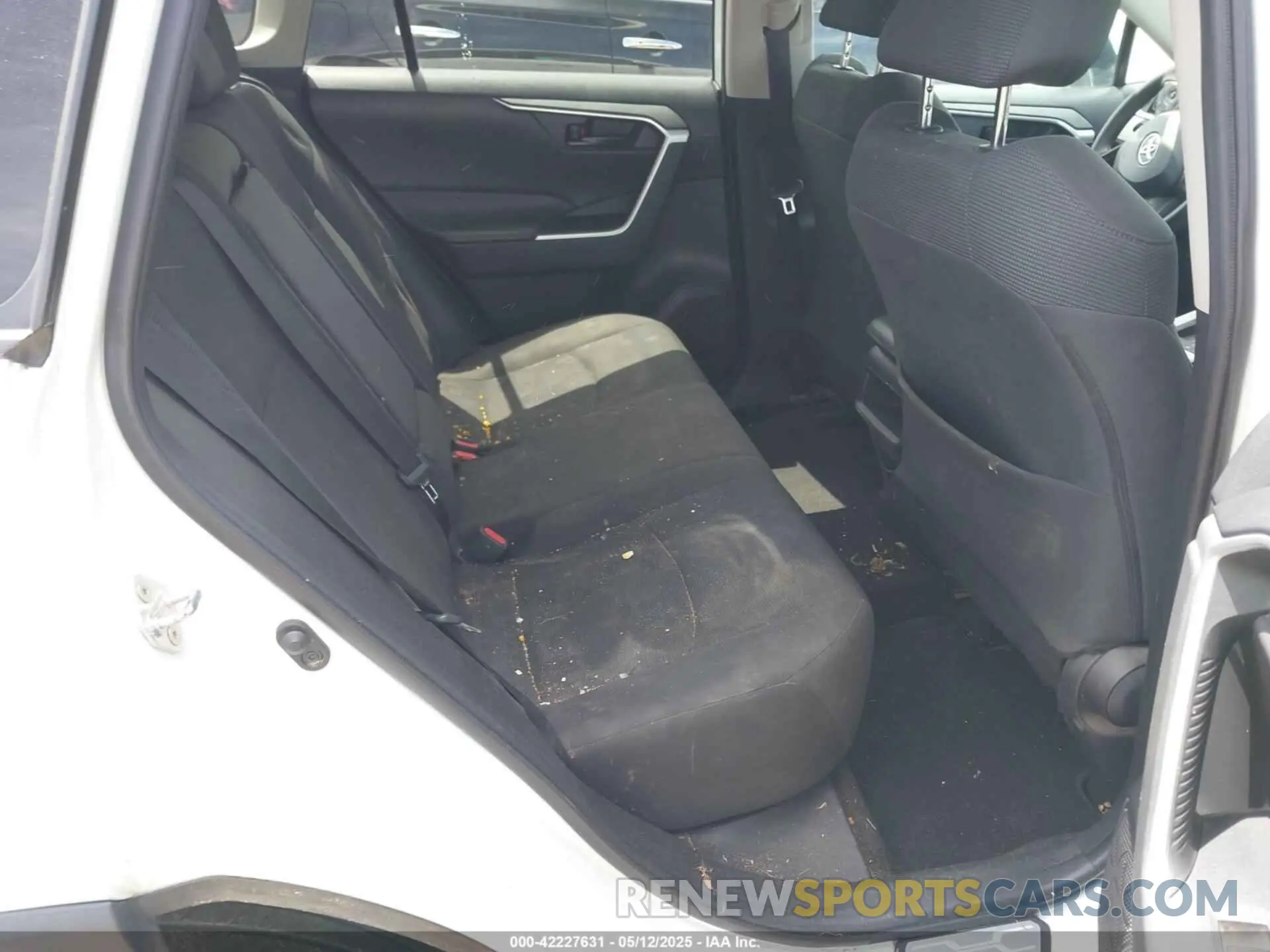 8 fotografías del automóvil dañado 2T3K1RFV5LW084927 TOYOTA RAV4 2020