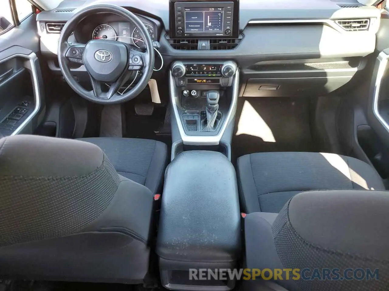 8 fotografías del automóvil dañado 2T3K1RFV9LW077656 TOYOTA RAV4 2020