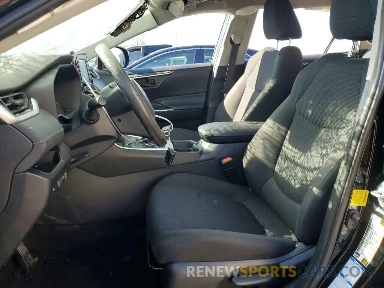 7 fotografías del automóvil dañado 2T3L6RFV7LW001990 TOYOTA RAV4 2020