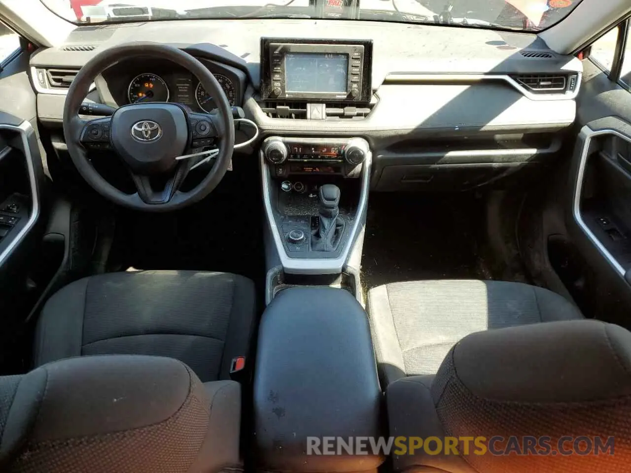 8 fotografías del automóvil dañado 2T3LWRFV5LW091673 TOYOTA RAV4 2020